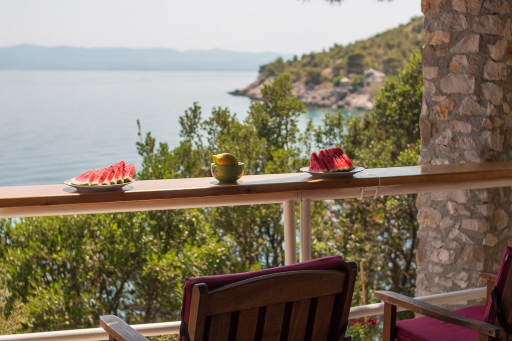 Two bedroom house near beach Cove Špiljice, Brač  K