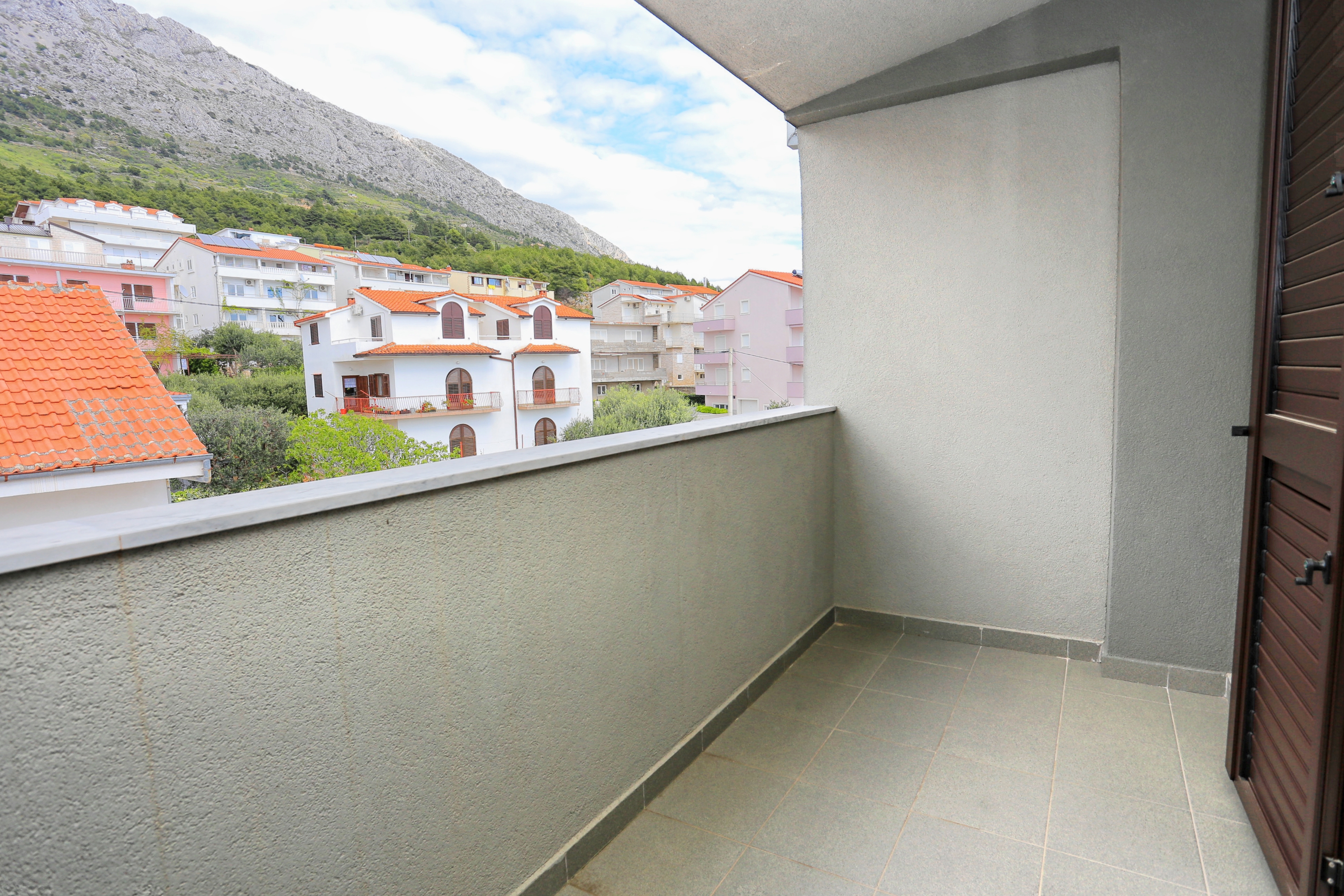 One bedroom apartment with terrace and sea view Nemira, Omiš  A-b