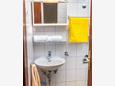 Ванная комната Novalja, Ванная комната в размещении типа studio-apartment, WiFi.