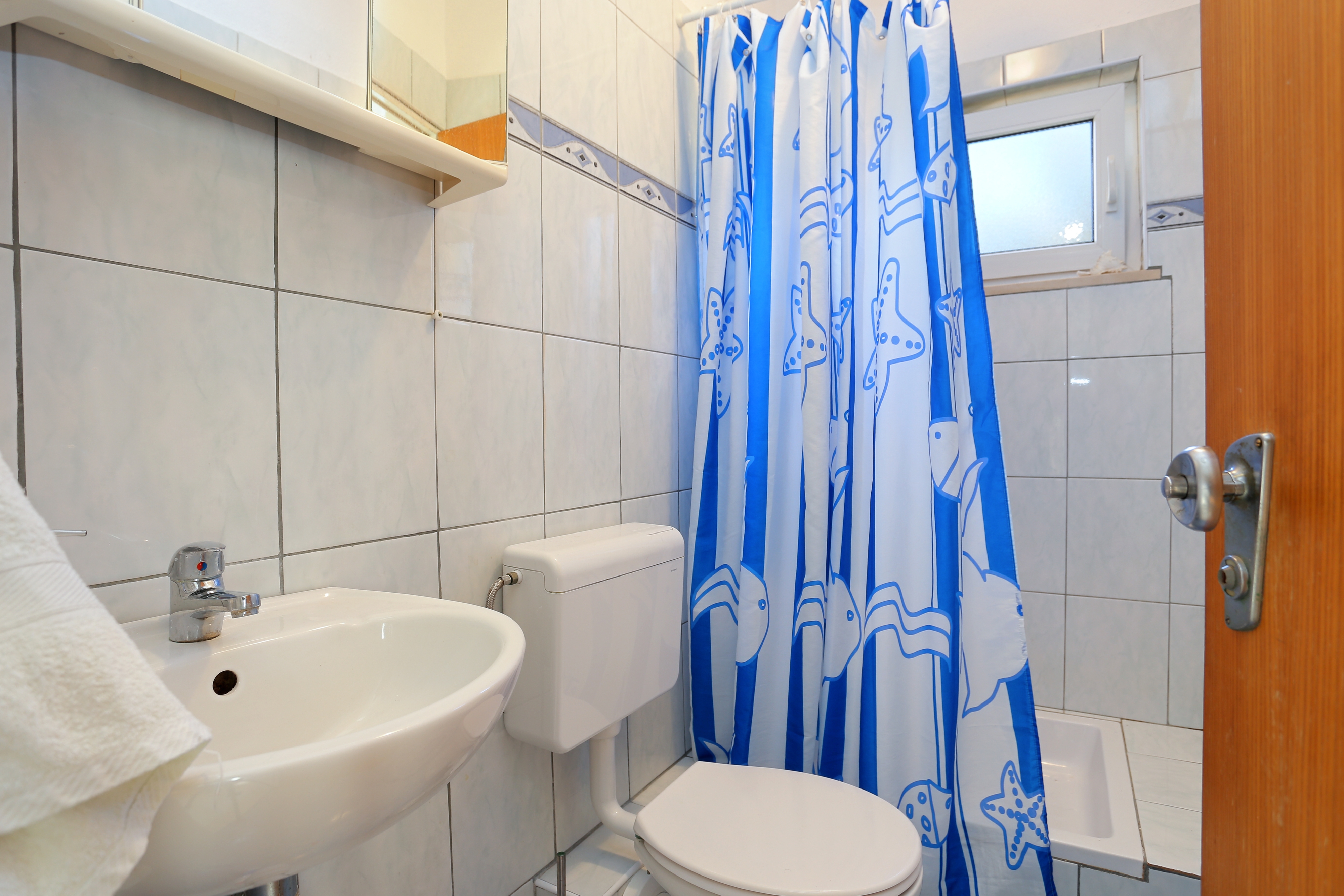 Three bedroom apartment with balcony and sea view Podstrana, Split  A-b