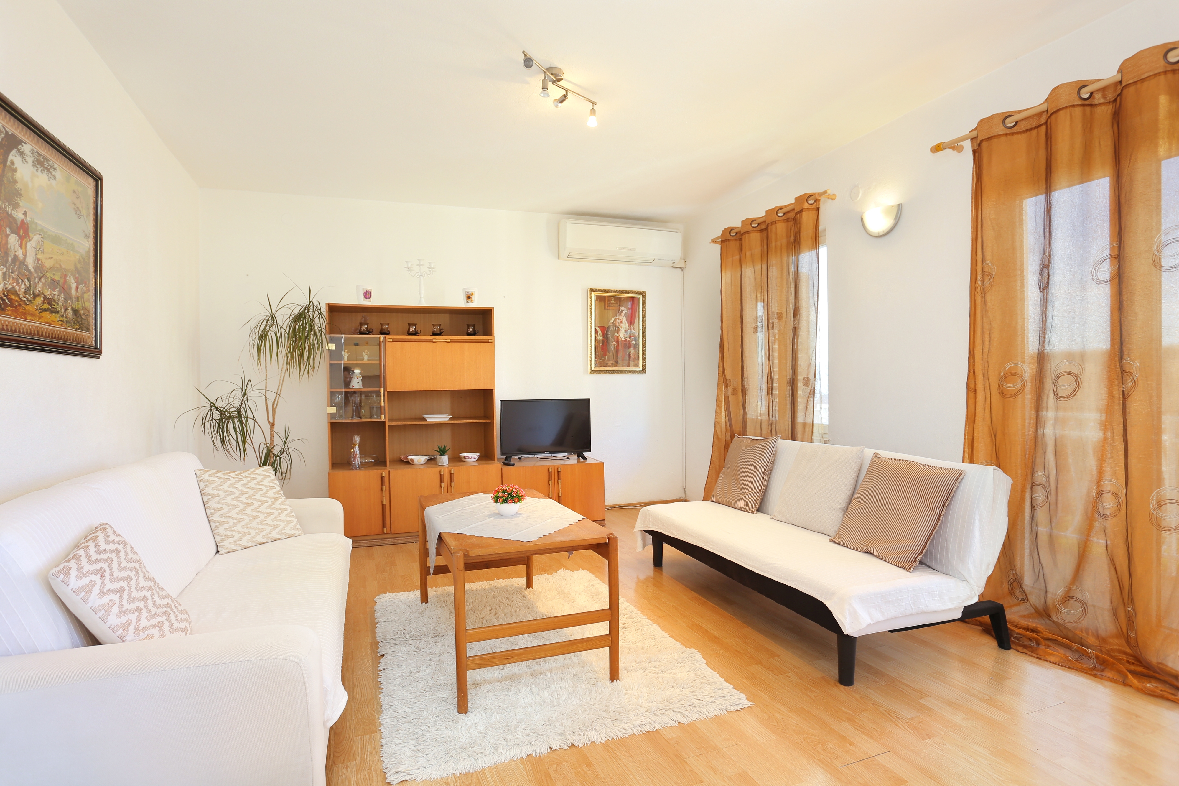 Three bedroom apartment with balcony and sea view Podstrana, Split (A-17053-b)
