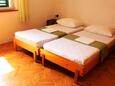 Спальня 2 Murter, Спальня 2 в размещении типа apartment, Домашние животные допускаются и WiFi.