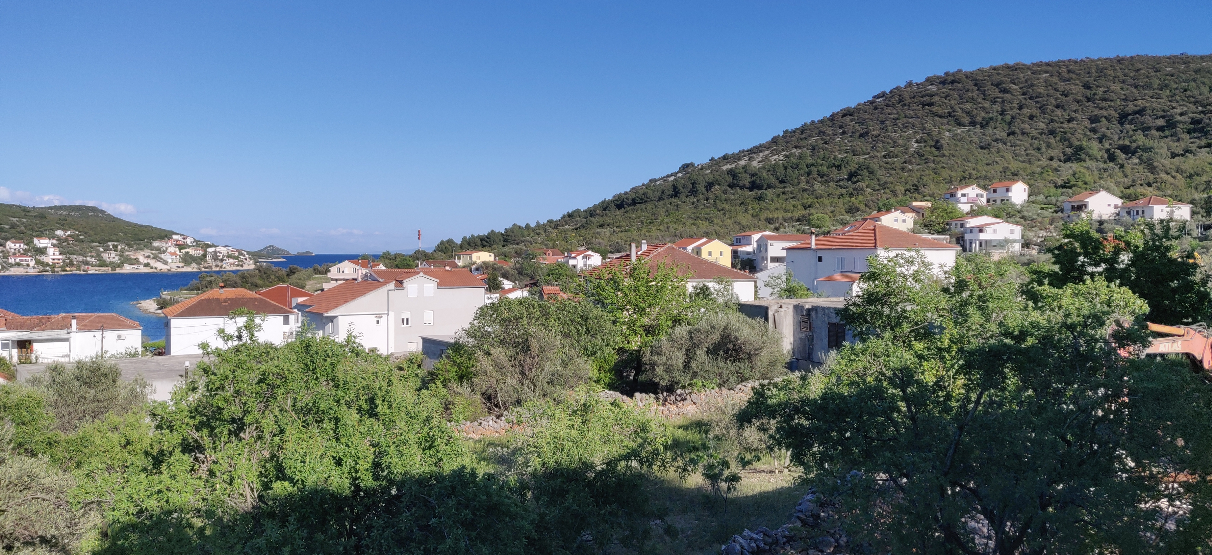 One bedroom apartment with balcony and sea view Vinišće, Trogir  A-b