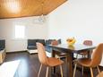 Гостиная Njivice, Гостиная в размещении типа apartment, доступный кондиционер и WiFi.