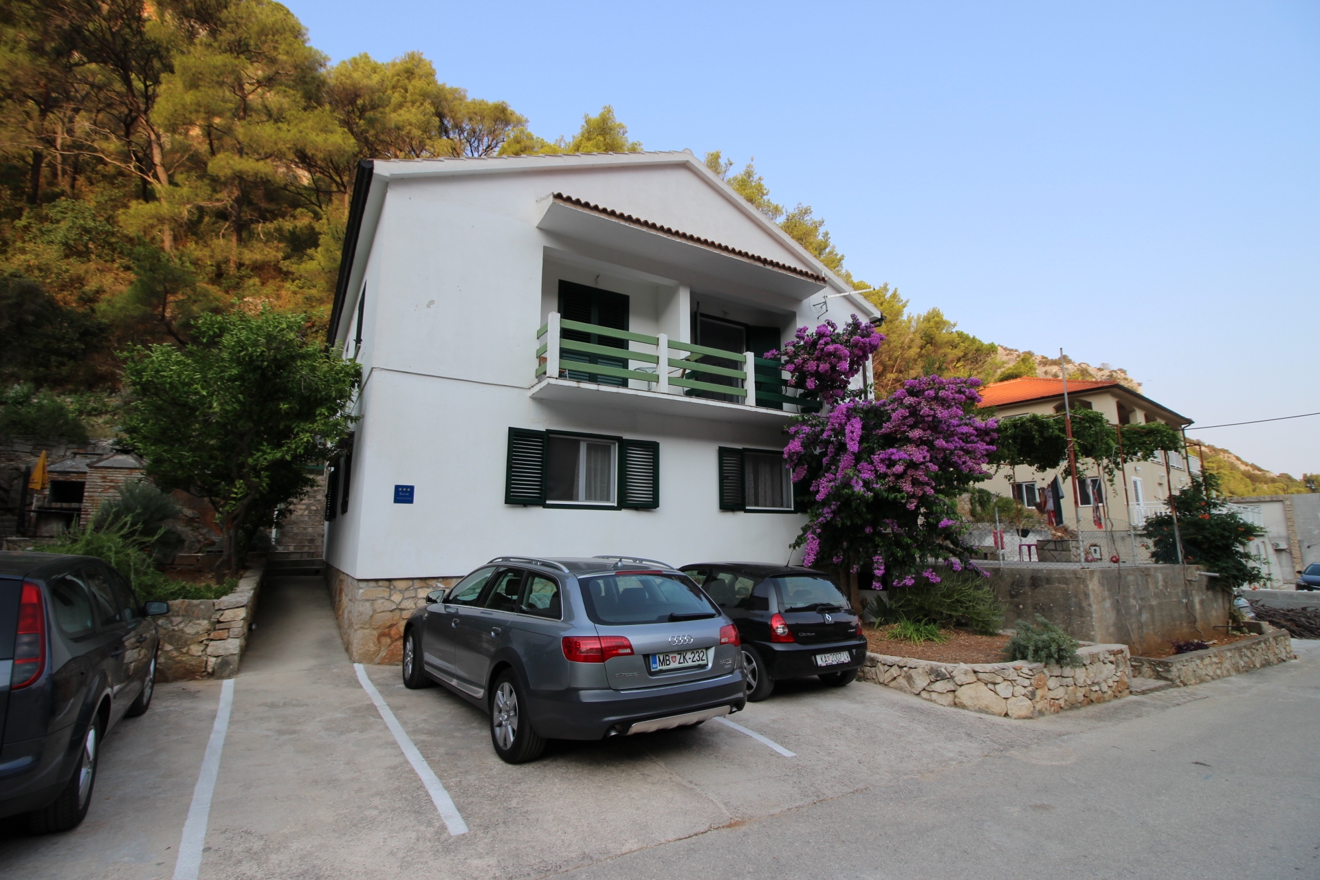 Two bedroom apartment with balcony and sea view Cove Vela Stiniva, Hvar (A-17075-b)