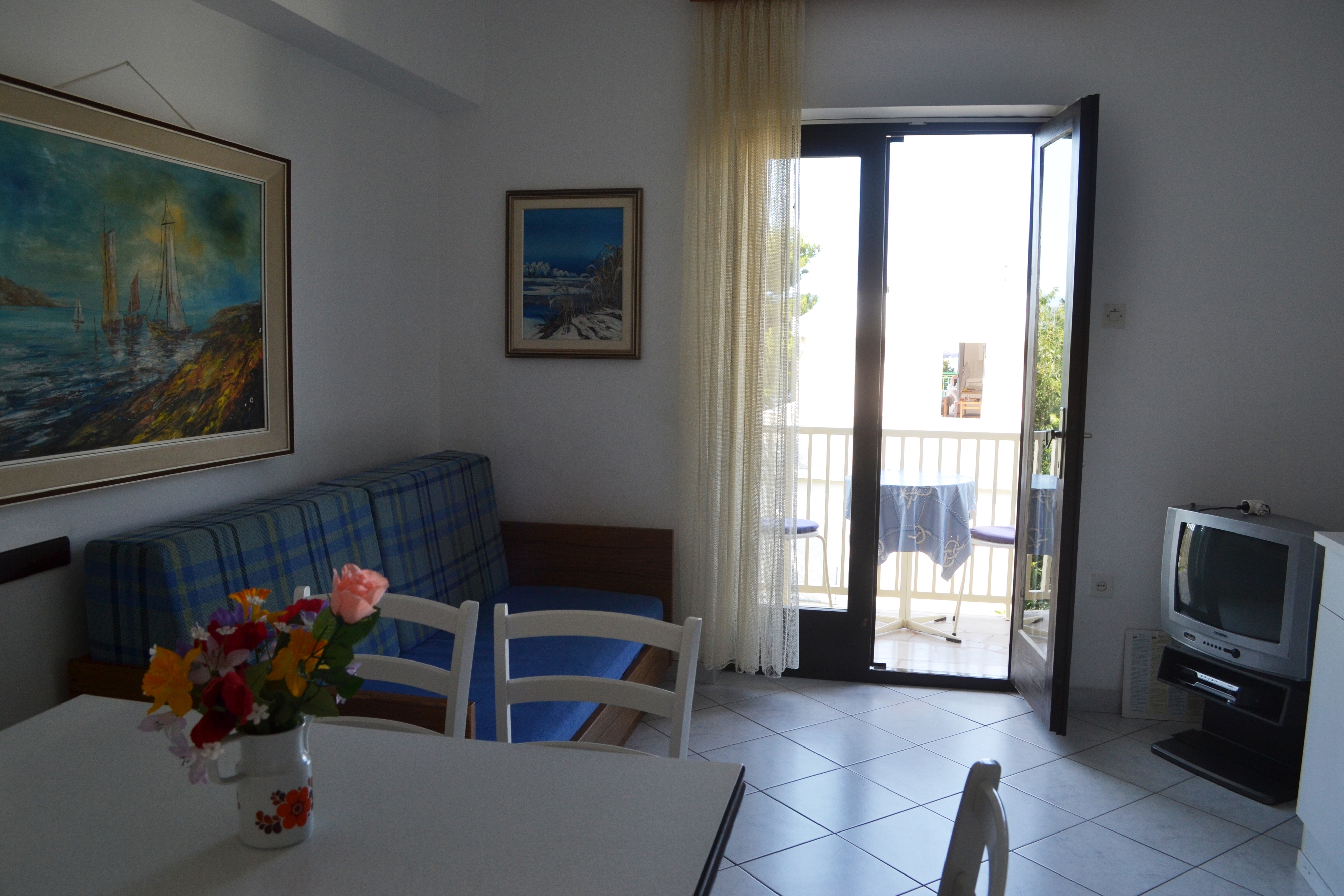 Two bedroom apartment with balcony and sea view Živogošće - Mala Duba, Makarska  A-b