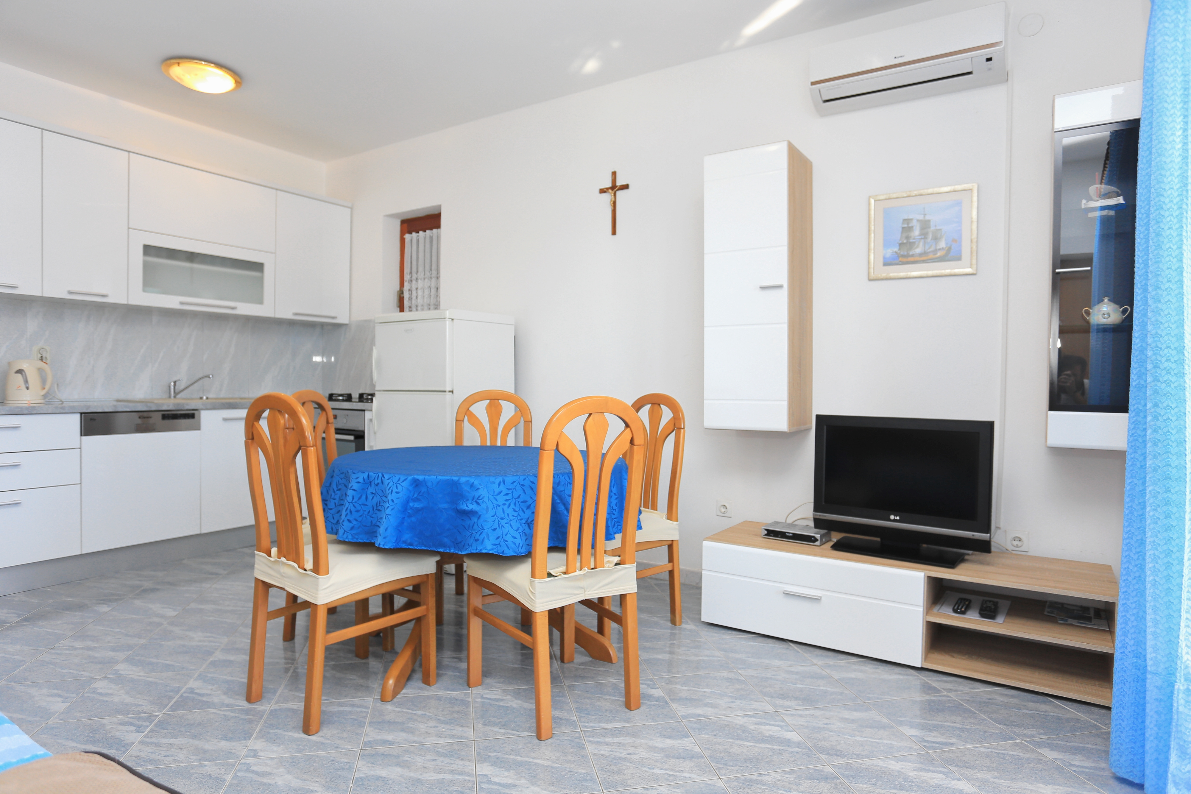 Top Rogoznica Oštrička luka Top Rogoznica Oštrička luka