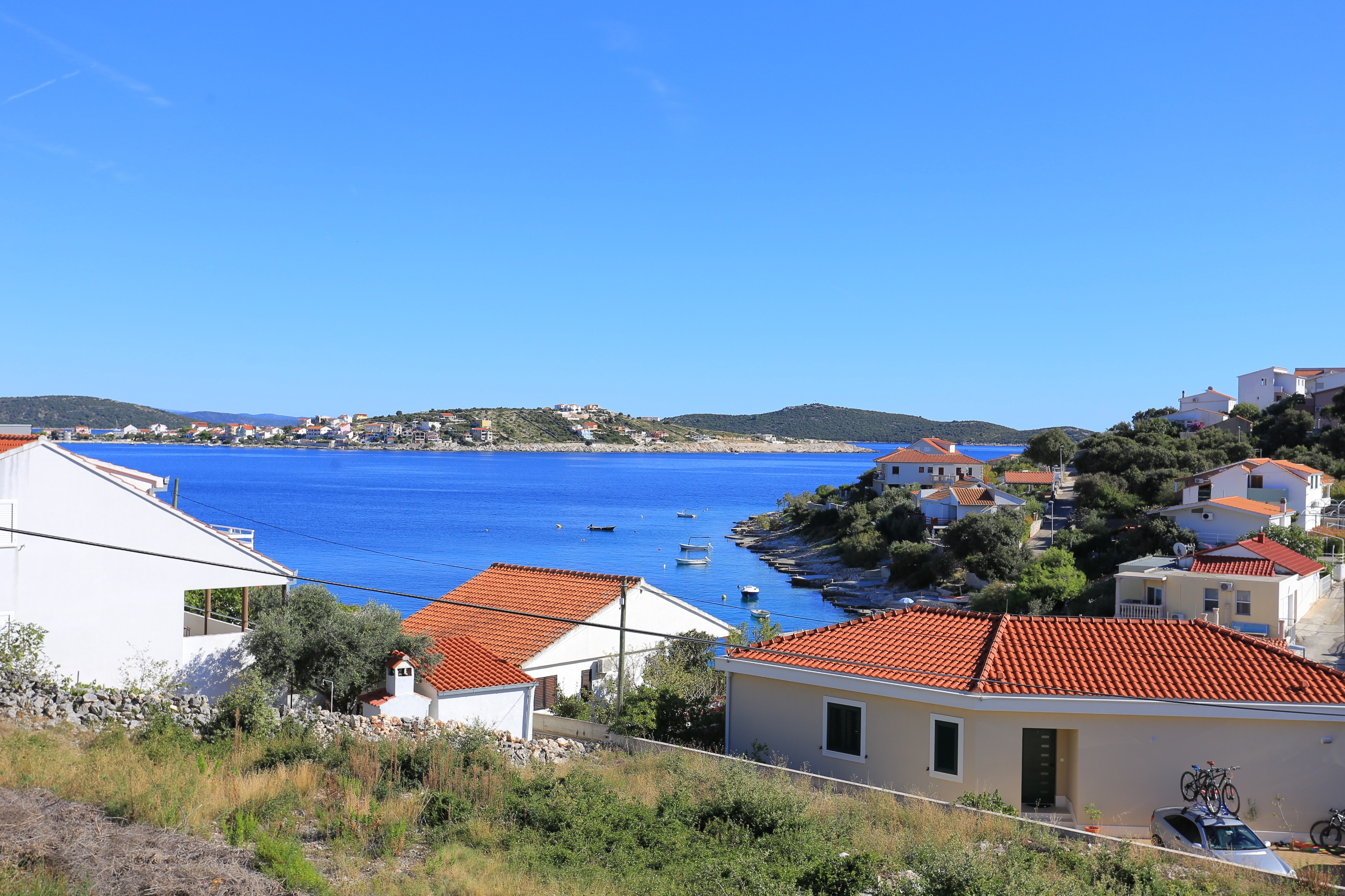 One bedroom apartment with terrace and sea view Cove Oštrička luka, Rogoznica  A-c
