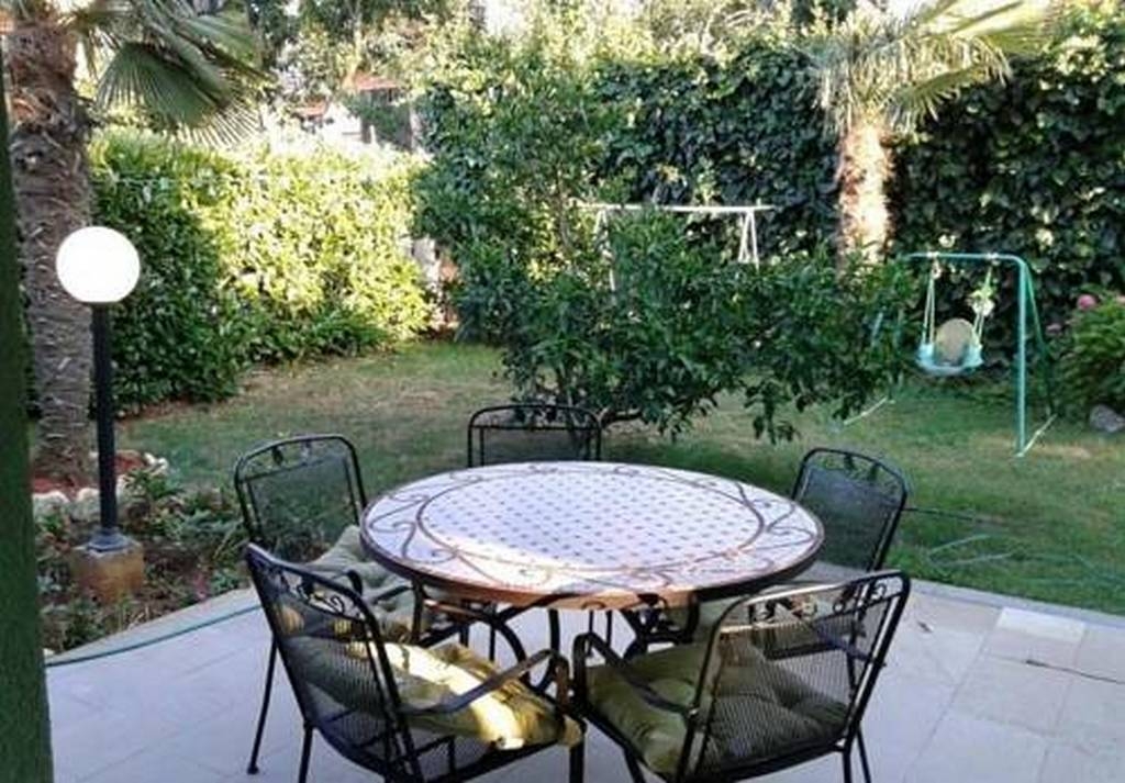 Two bedroom apartment with terrace Banjole, Pula (A-17097-a)