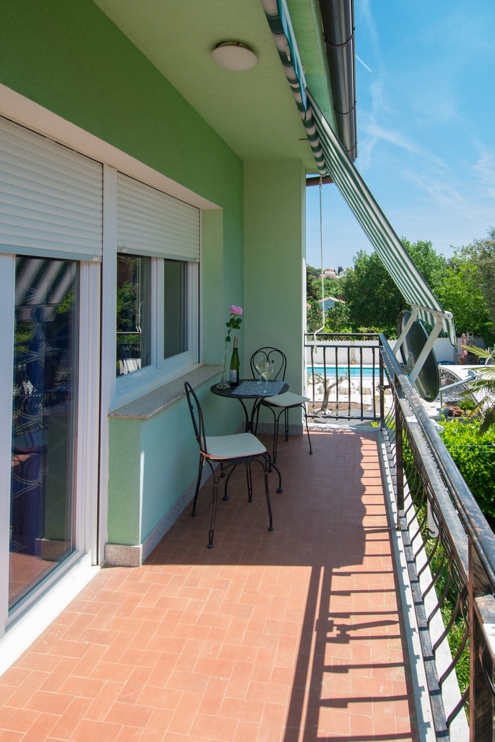 Two bedroom apartment with terrace Banjole, Pula  A-b