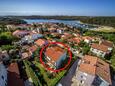 Banjole, Pula, Obiekt 17097 - Apartamenty ze żwirową plażą.