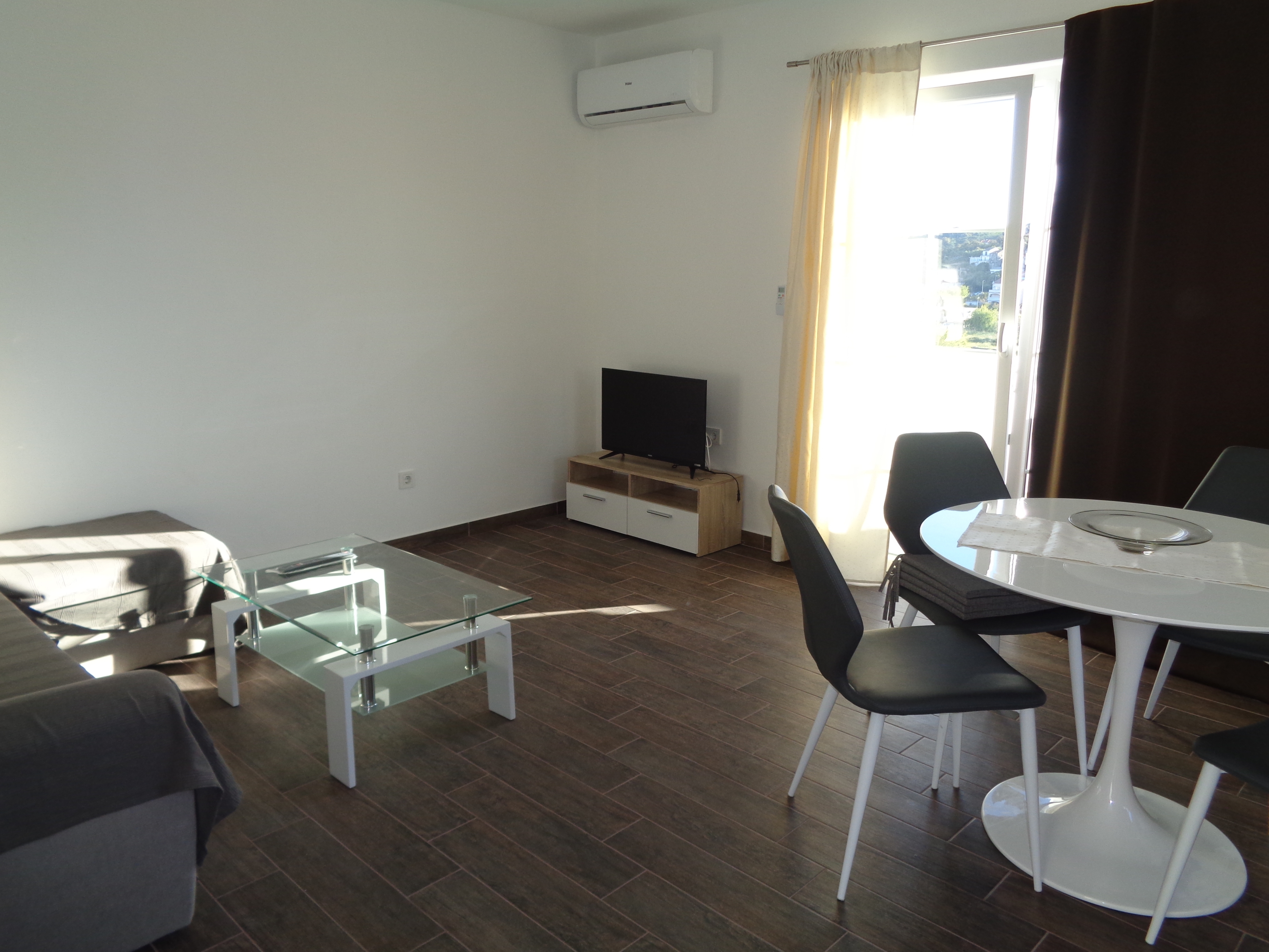 One bedroom apartment with terrace and sea view Lopar, Rab (A-17103-d) One bedroom apartment with terrace and sea view Lopar, Rab (A-17103-d)