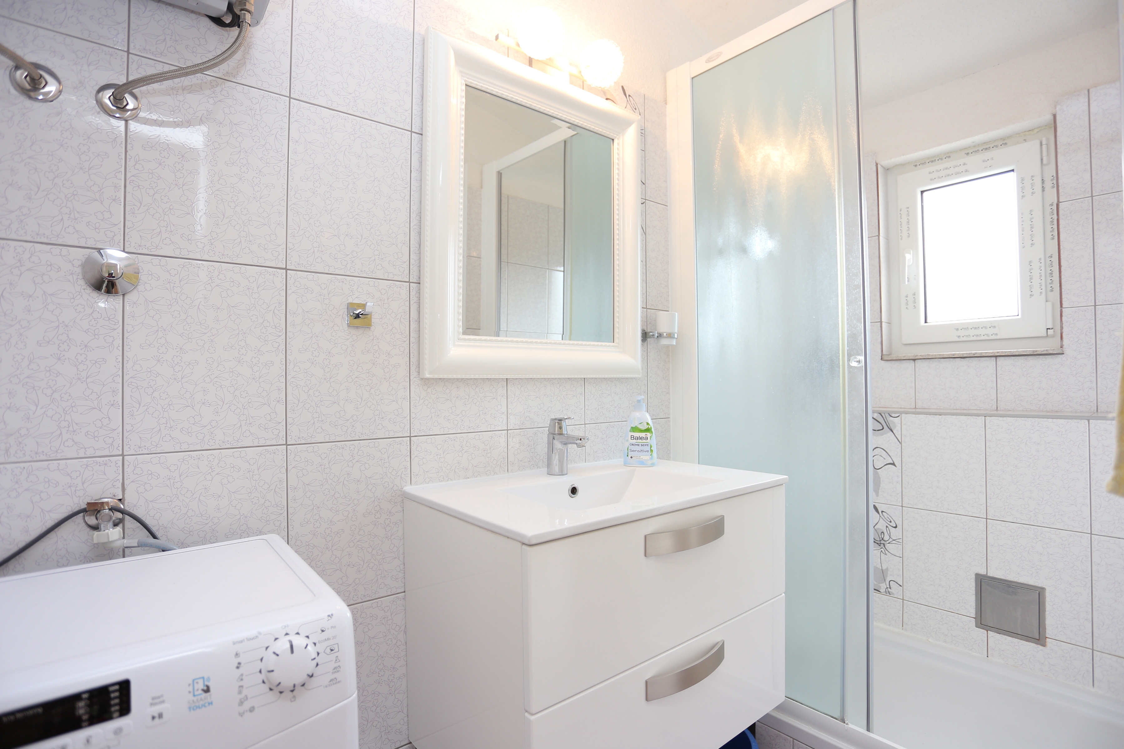 Two bedroom apartment with terrace and sea view Cove Ljubljeva, Trogir  A-a