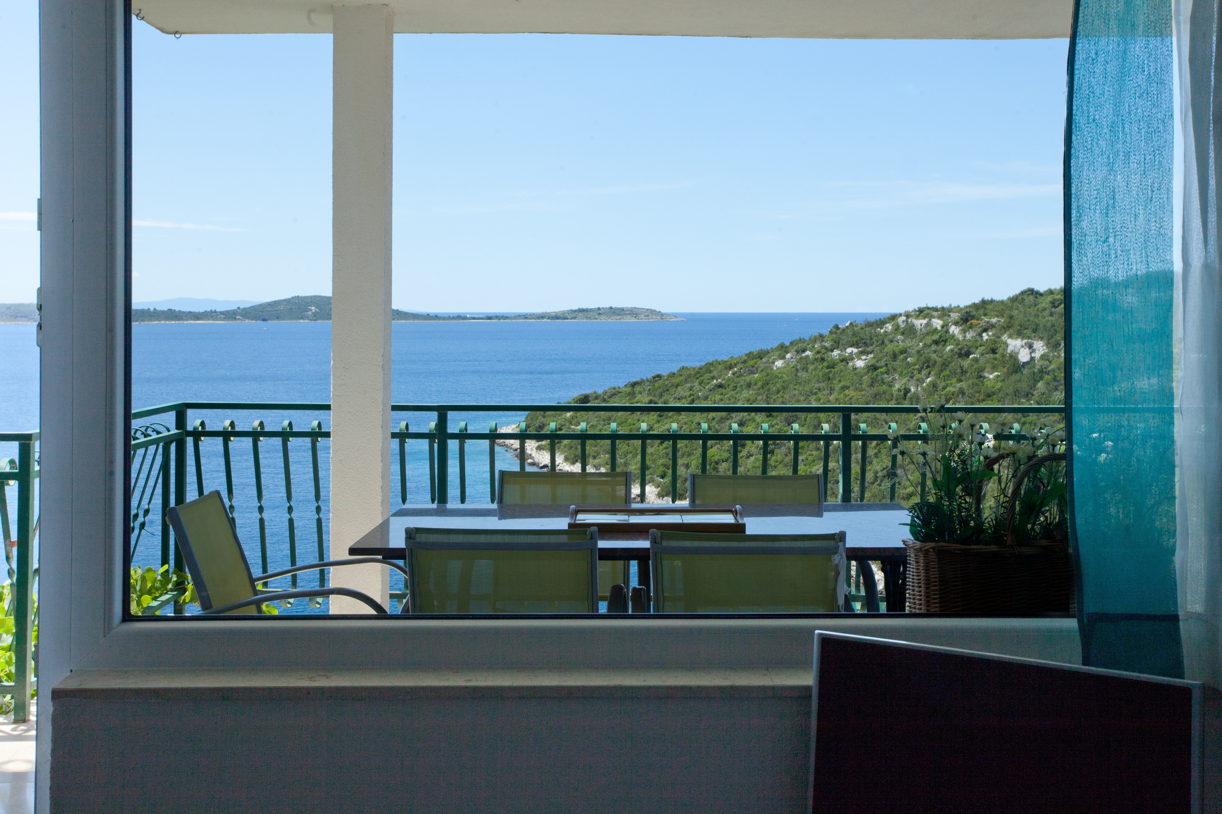 Three bedroom apartment with terrace and sea view Cove Ljubljeva, Trogir (A-17122-b) Three bedroom apartment with terrace and sea view Cove Ljubljeva, Trogir (A-17122-b)