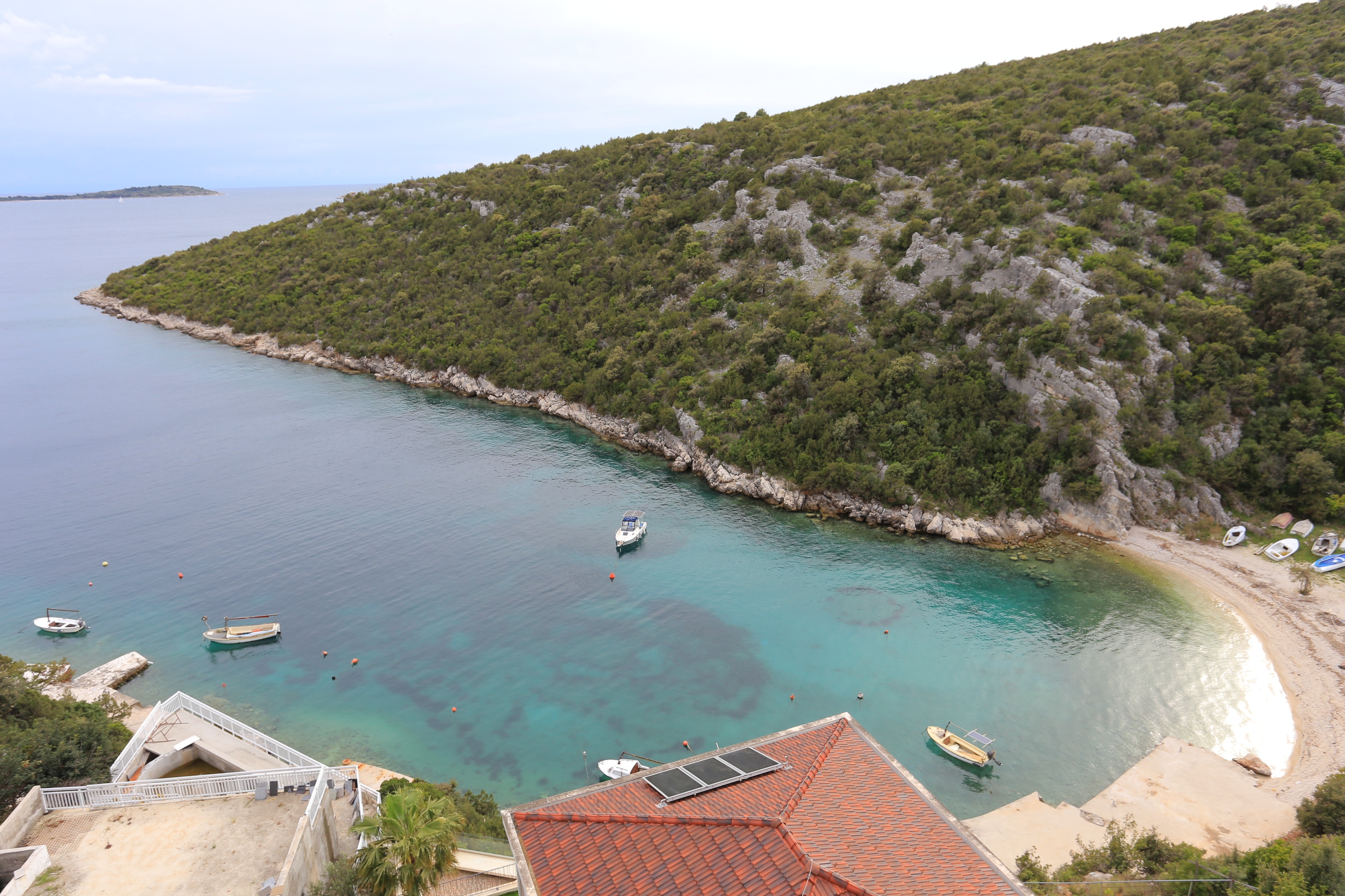 Three bedroom apartment with terrace and sea view Cove Ljubljeva, Trogir  A-b
