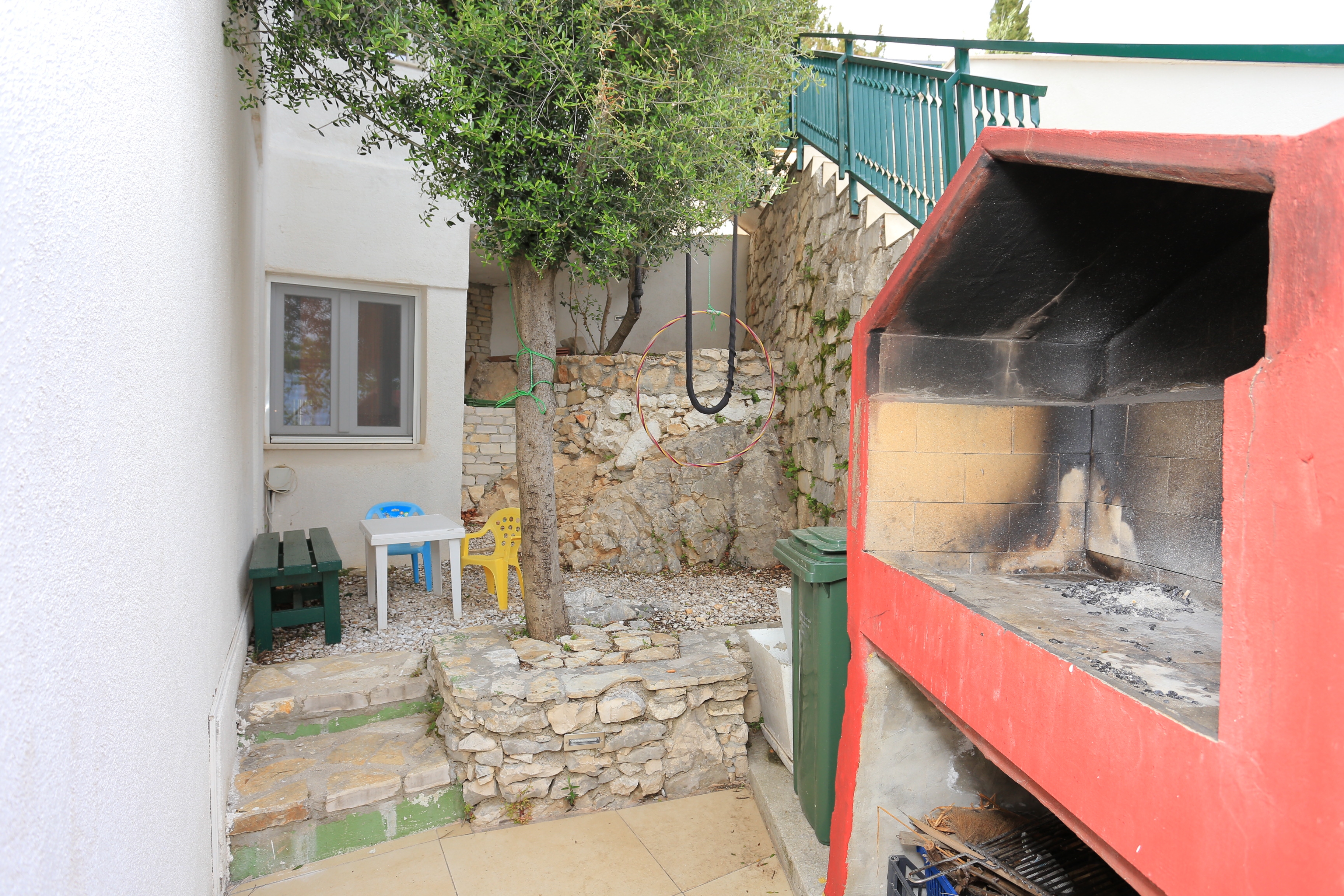 Two bedroom apartment with terrace and sea view Cove Ljubljeva, Trogir  A-c