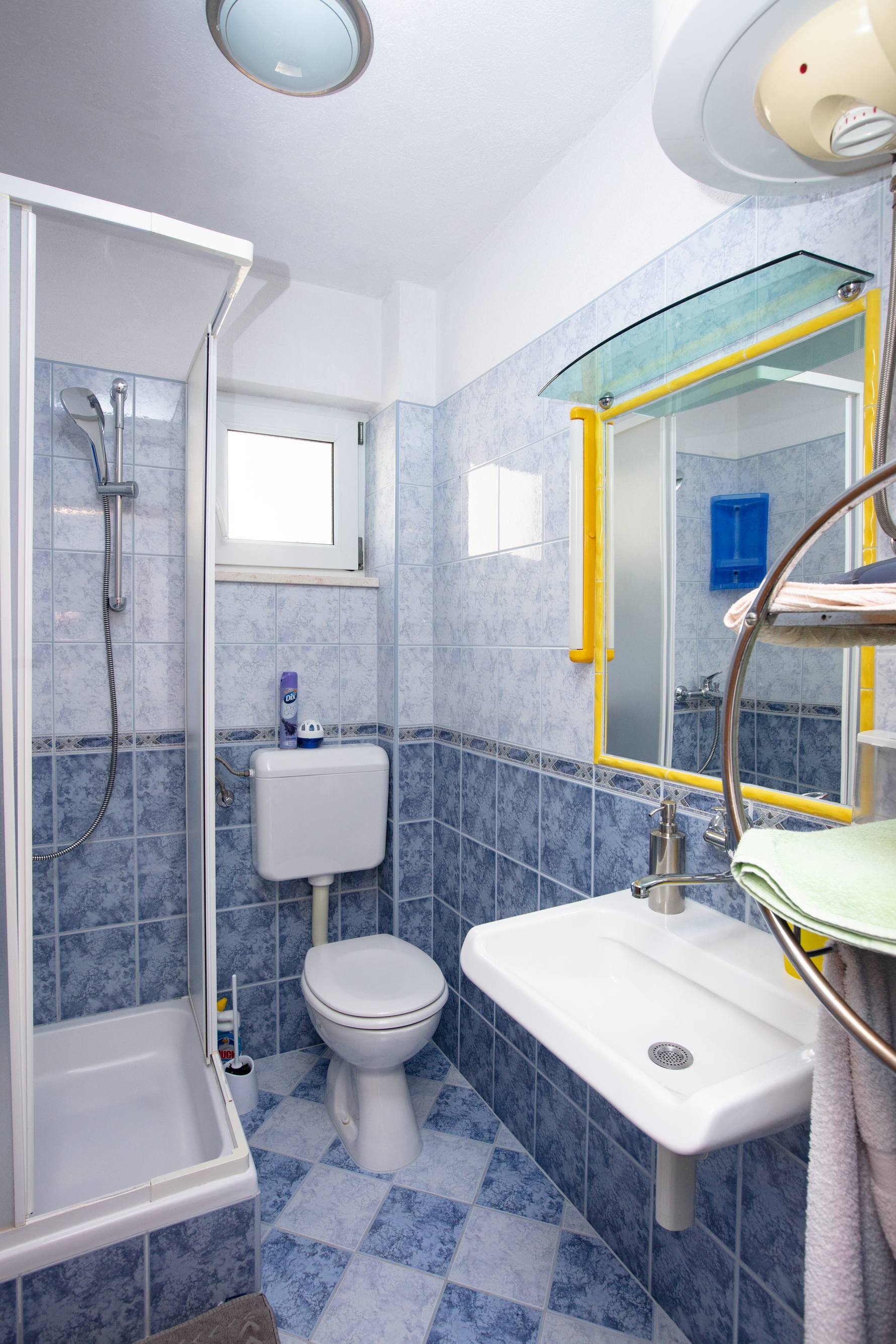 Two bedroom apartment with terrace and sea view Rogoznica  A-b