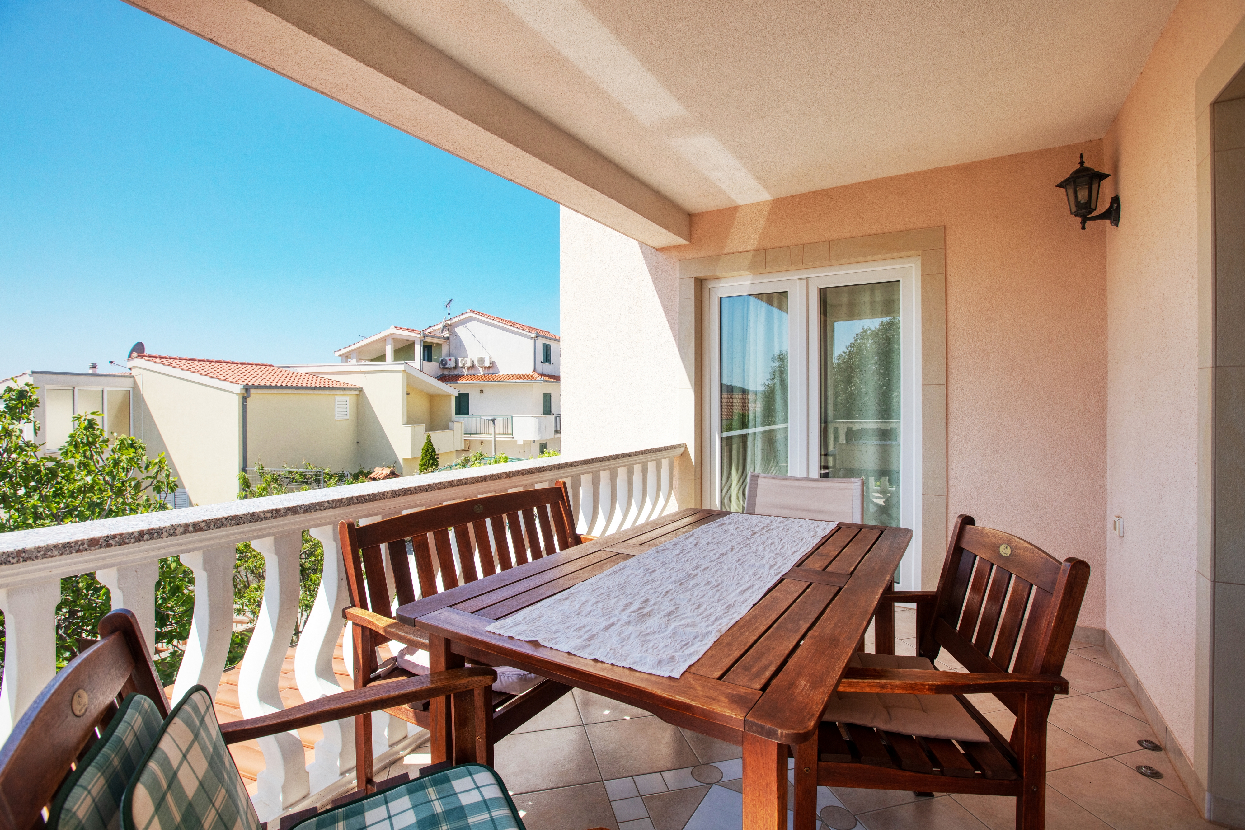 Two bedroom apartment with terrace and sea view Rogoznica  A-b
