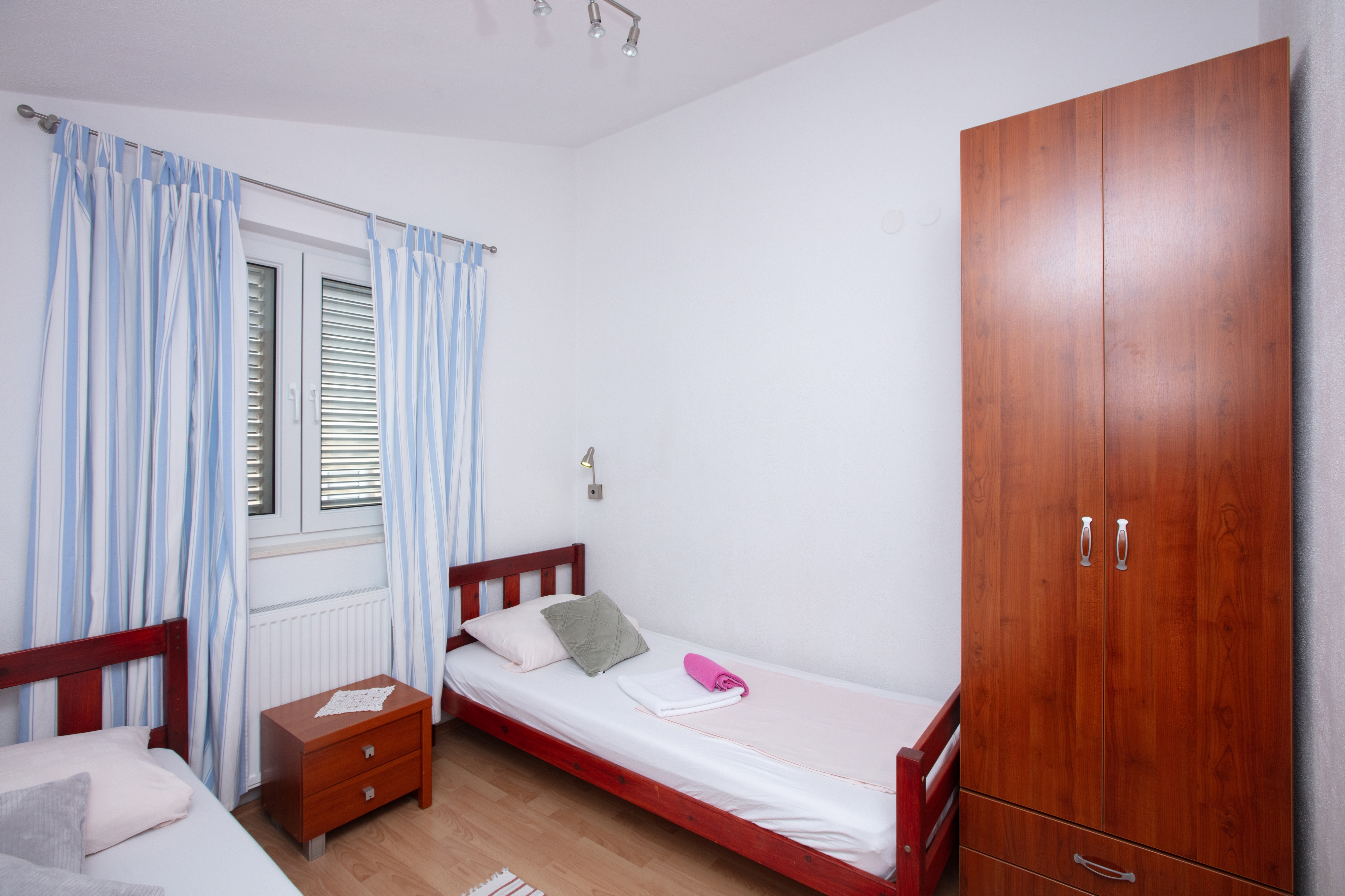 Two bedroom apartment with terrace and sea view Rogoznica  A-d
