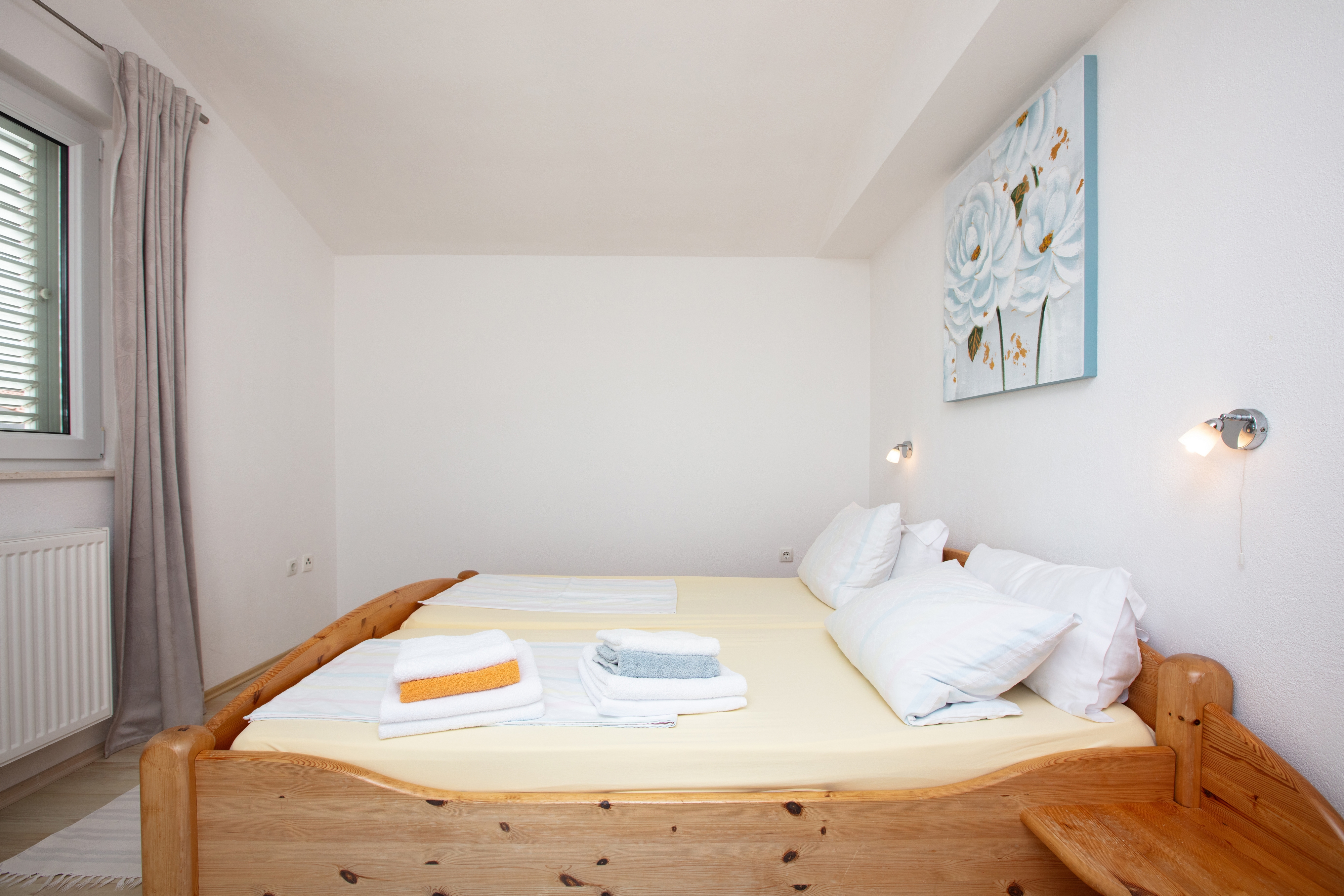 Two bedroom apartment with terrace and sea view Rogoznica (A-17129-d) Two bedroom apartment with terrace and sea view Rogoznica (A-17129-d)