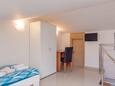 Spalnica 5 Pješčana Uvala, Spalnica 5 v nastanitvi vrste house, dostopna klima in WiFi.