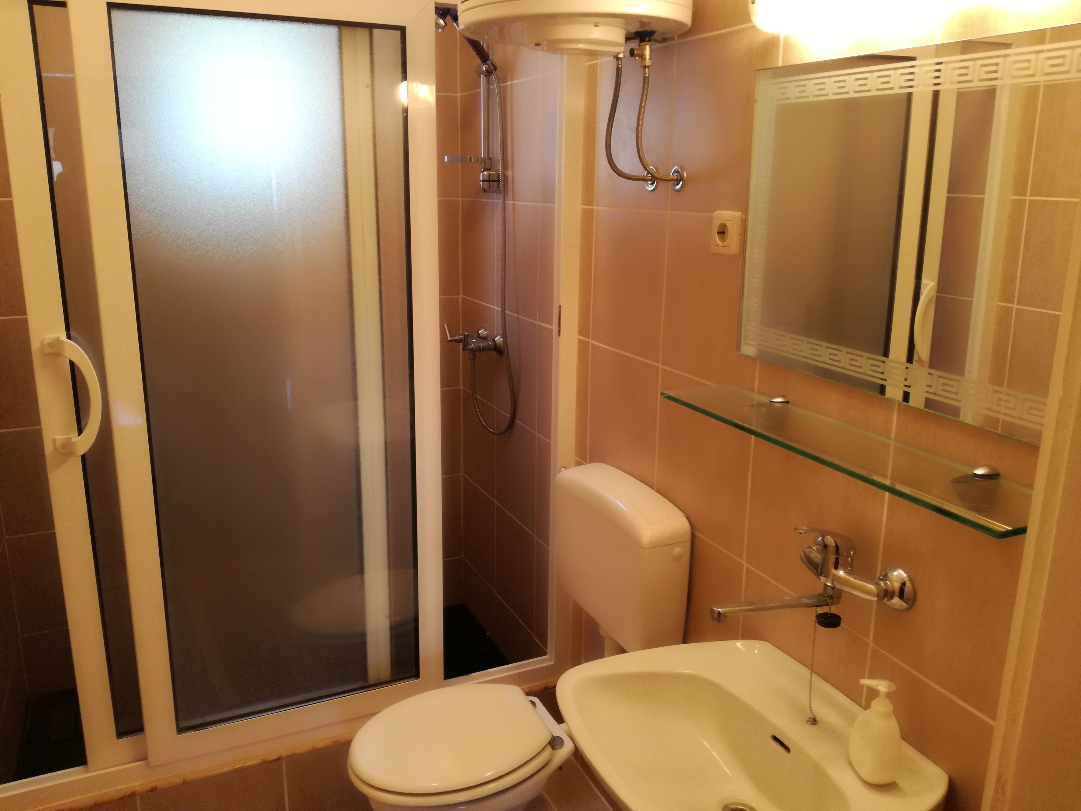 Two bedroom apartment with terrace and sea view Rogoznica  A-a