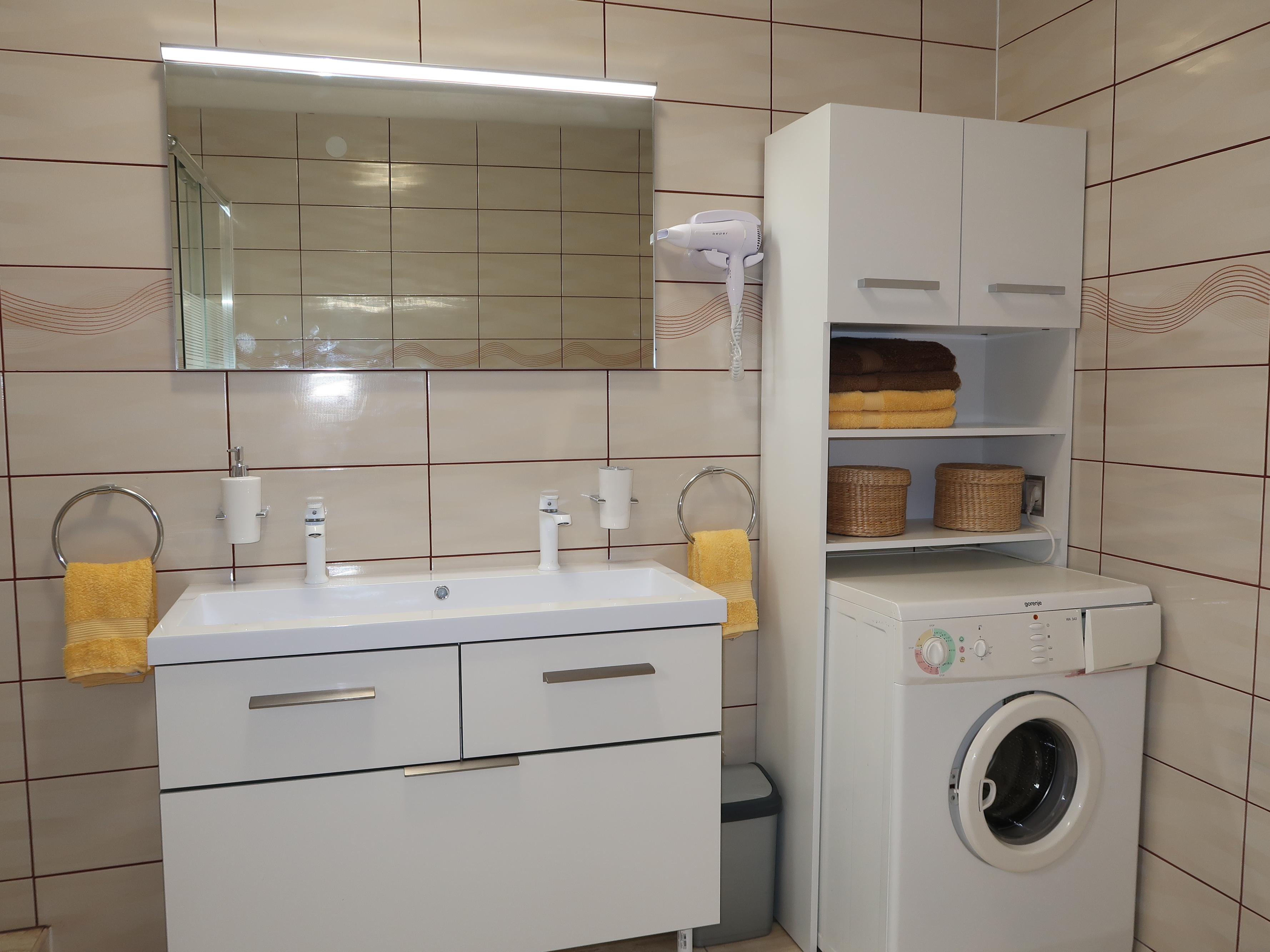 Two bedroom apartment with terrace and sea view Rogoznica  A-a