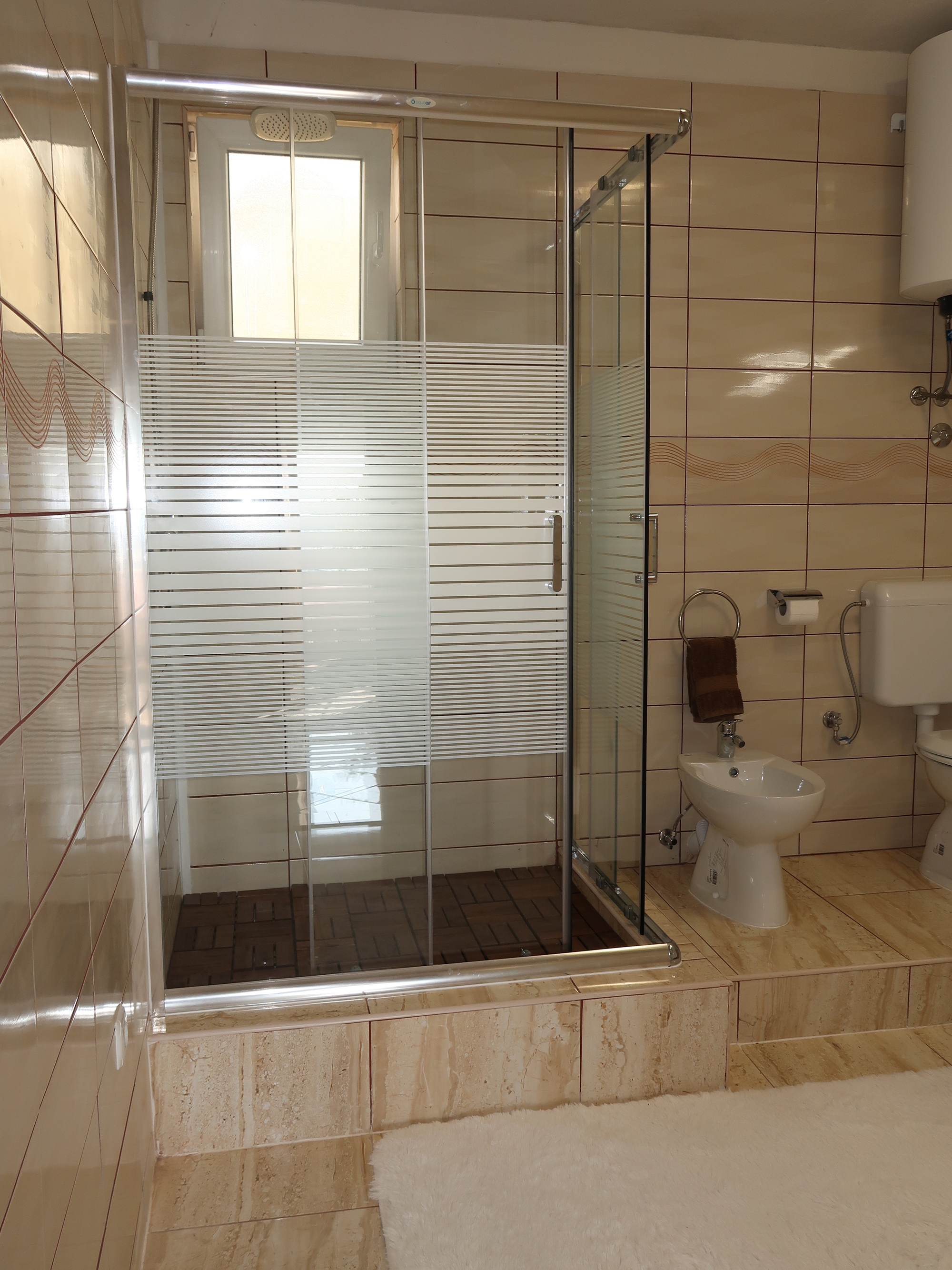 Two bedroom apartment with terrace and sea view Rogoznica  A-a