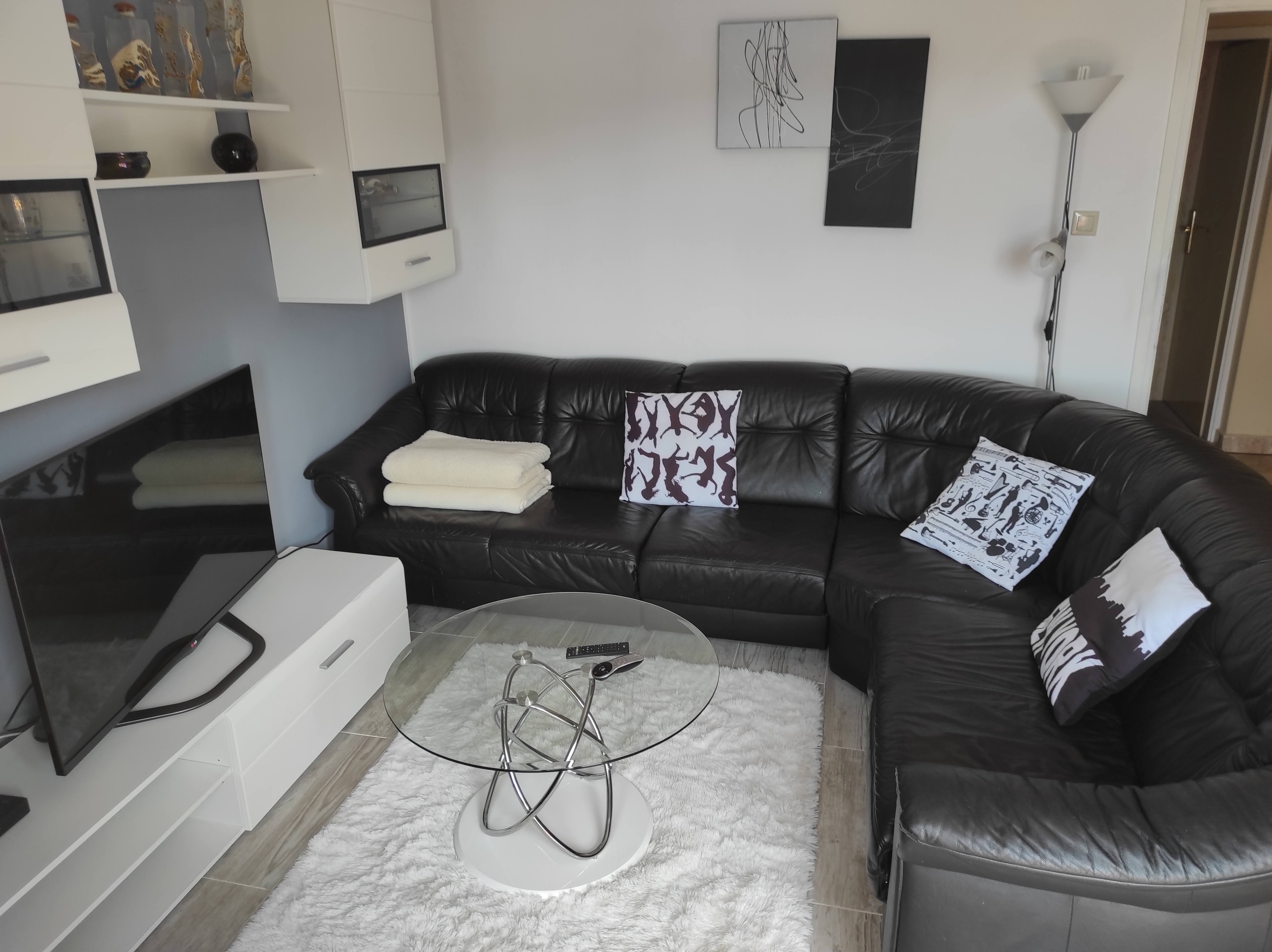 Two bedroom apartment with terrace and sea view Rogoznica  A-a