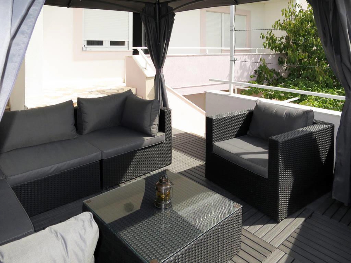 Two bedroom apartment with terrace and sea view Rogoznica  A-a