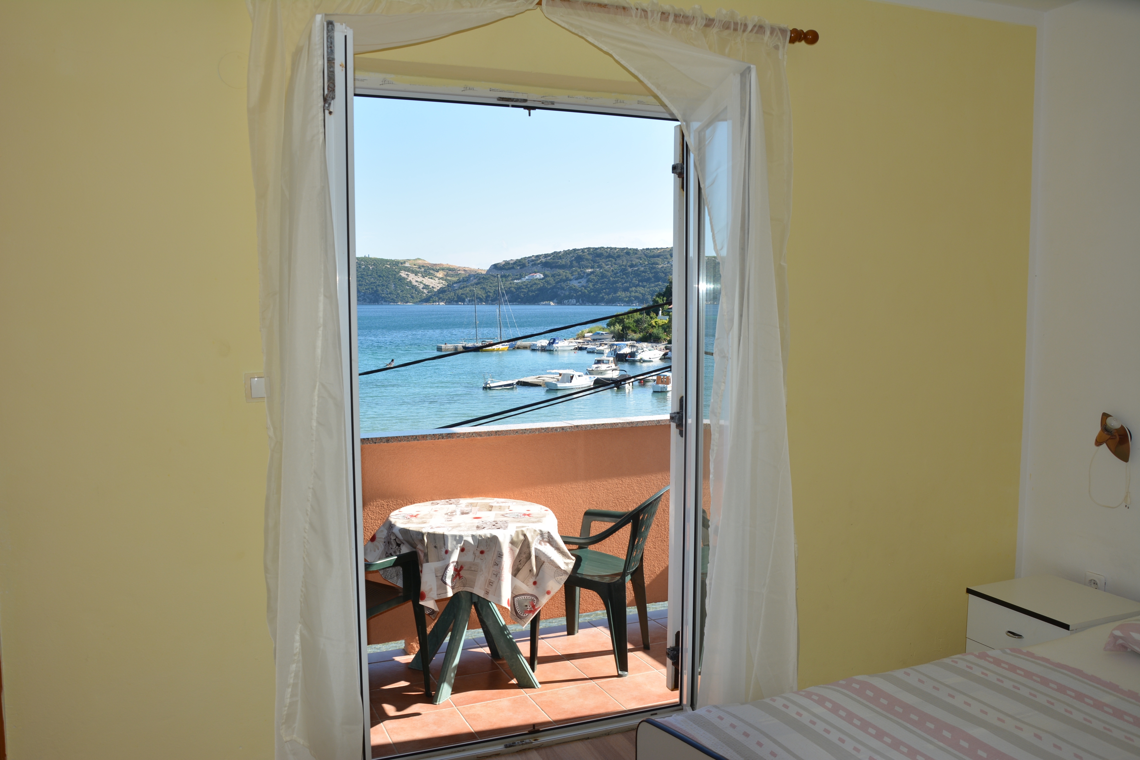 Two bedroom apartment near beach Supetarska Draga - Donja (Rab) (A-17201-a)