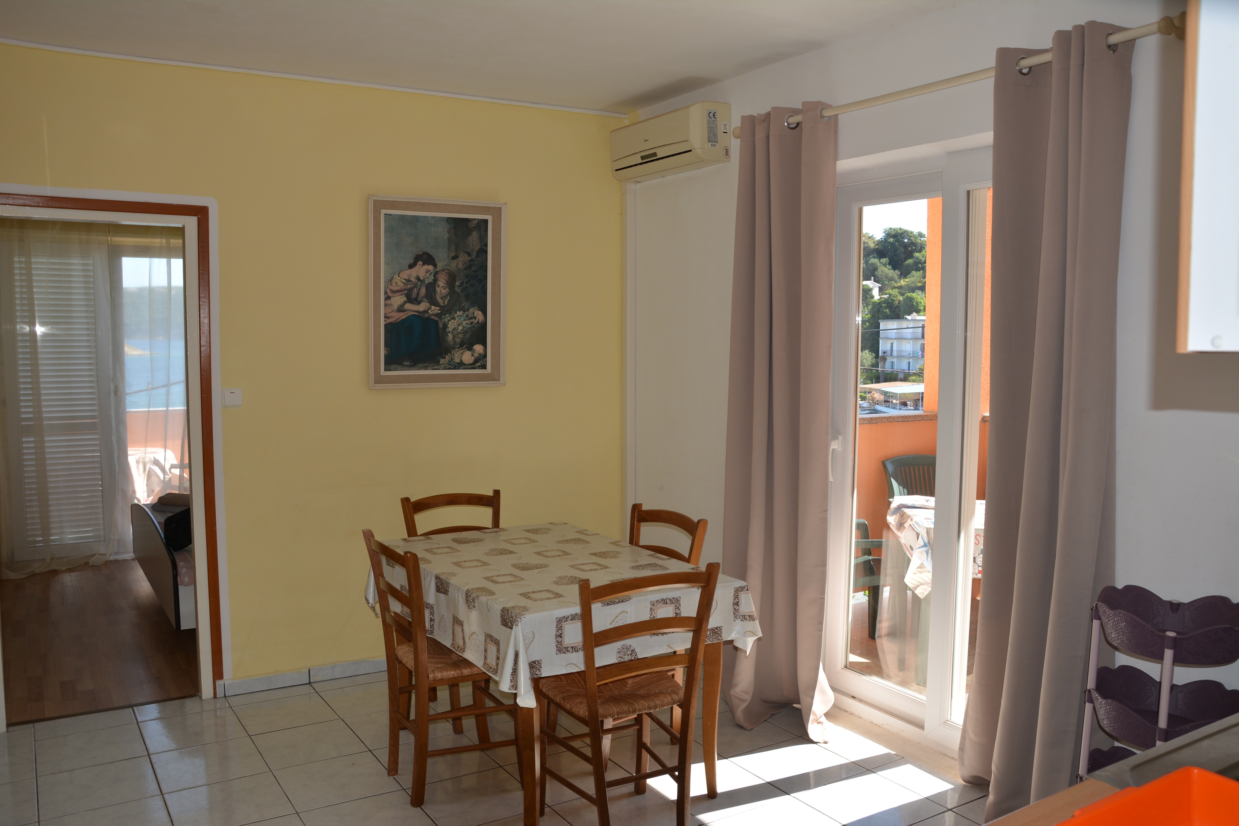 Two bedroom apartment near beach Supetarska Draga - Donja (Rab) (A-17201-a)