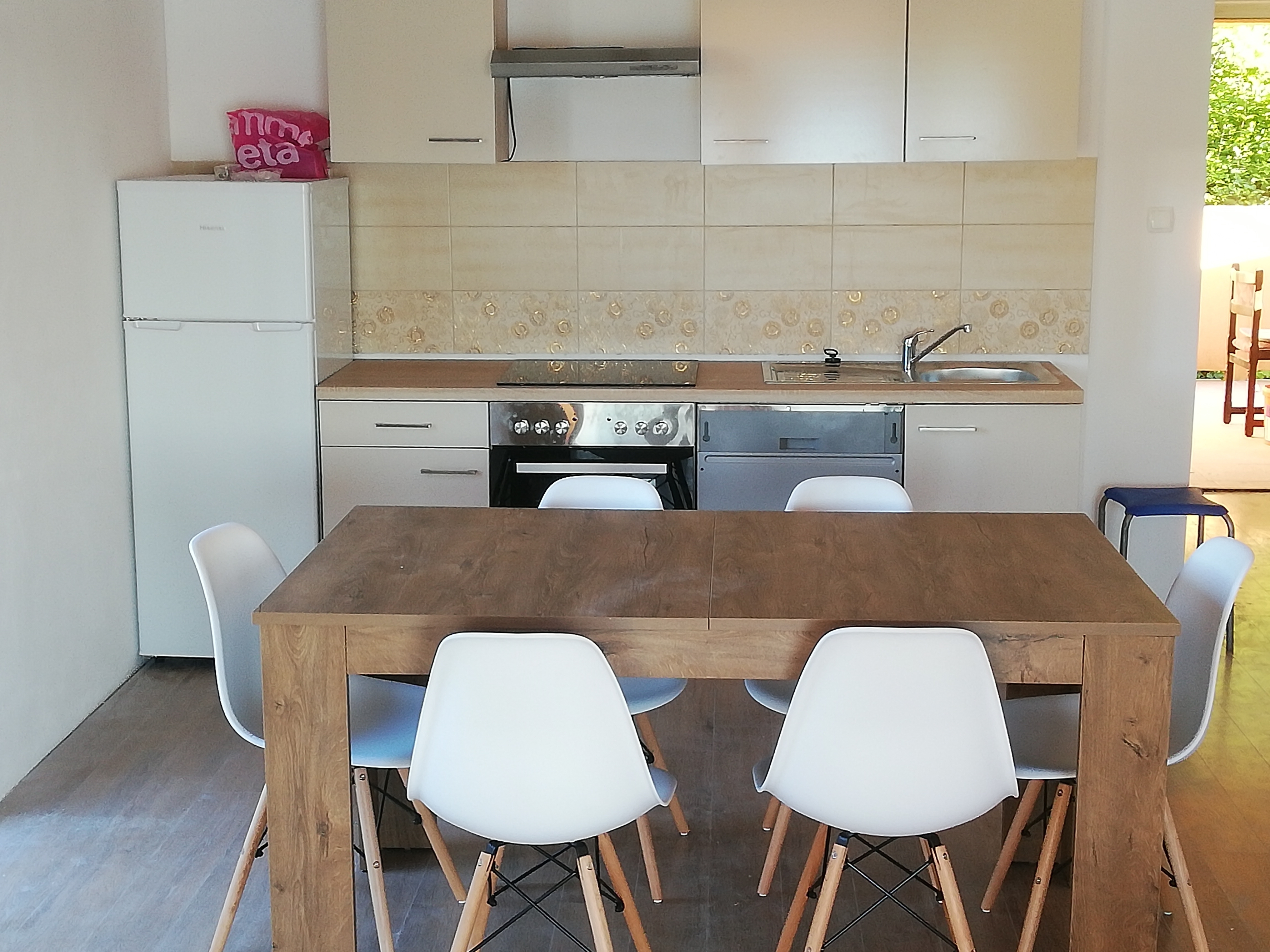 Three bedroom apartment near beach Supetarska Draga - Donja, Rab (A-17201-b)