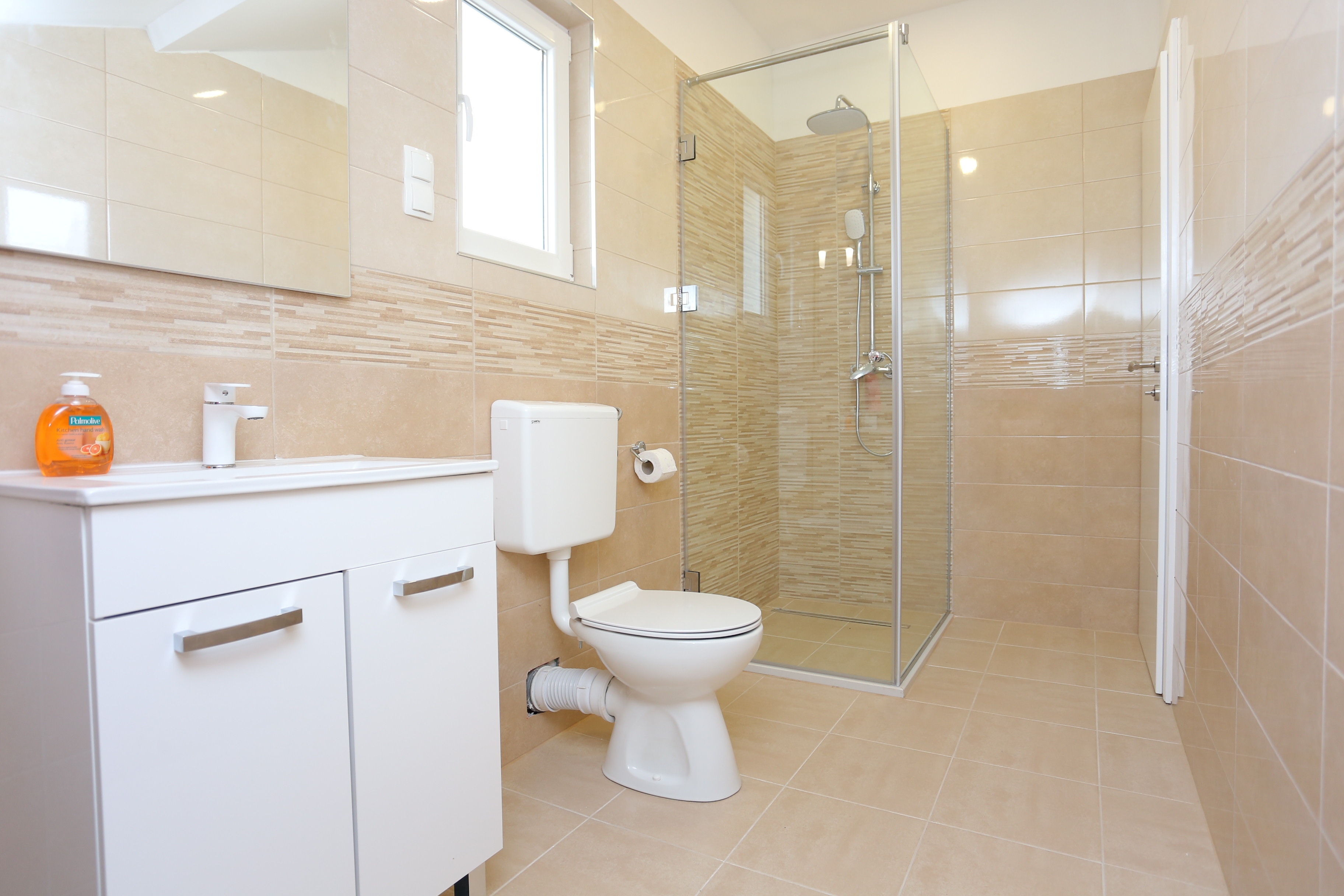 Four bedroom house with terrace and sea view Slatine, Čiovo  K