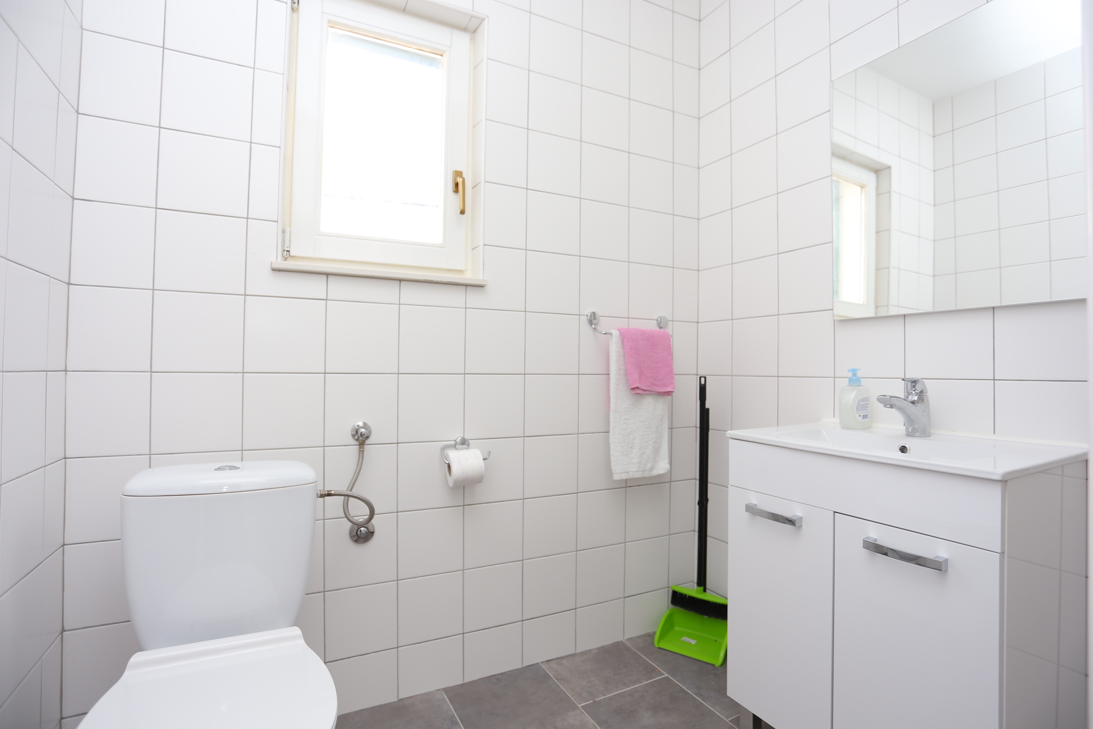 Four bedroom house with terrace and sea view Slatine, Čiovo  K