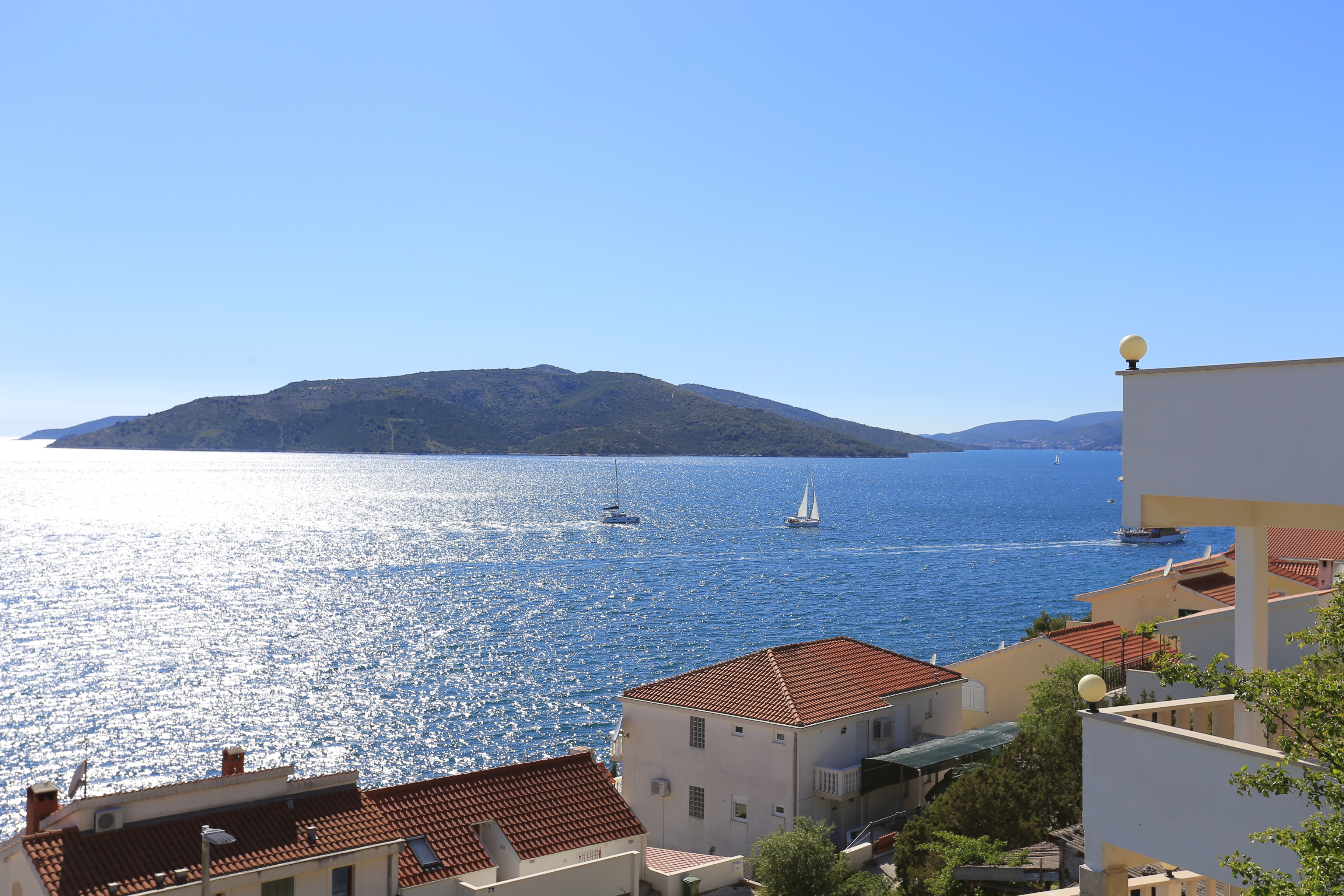 One bedroom apartment with terrace and sea view Okrug Donji, Čiovo  A-a