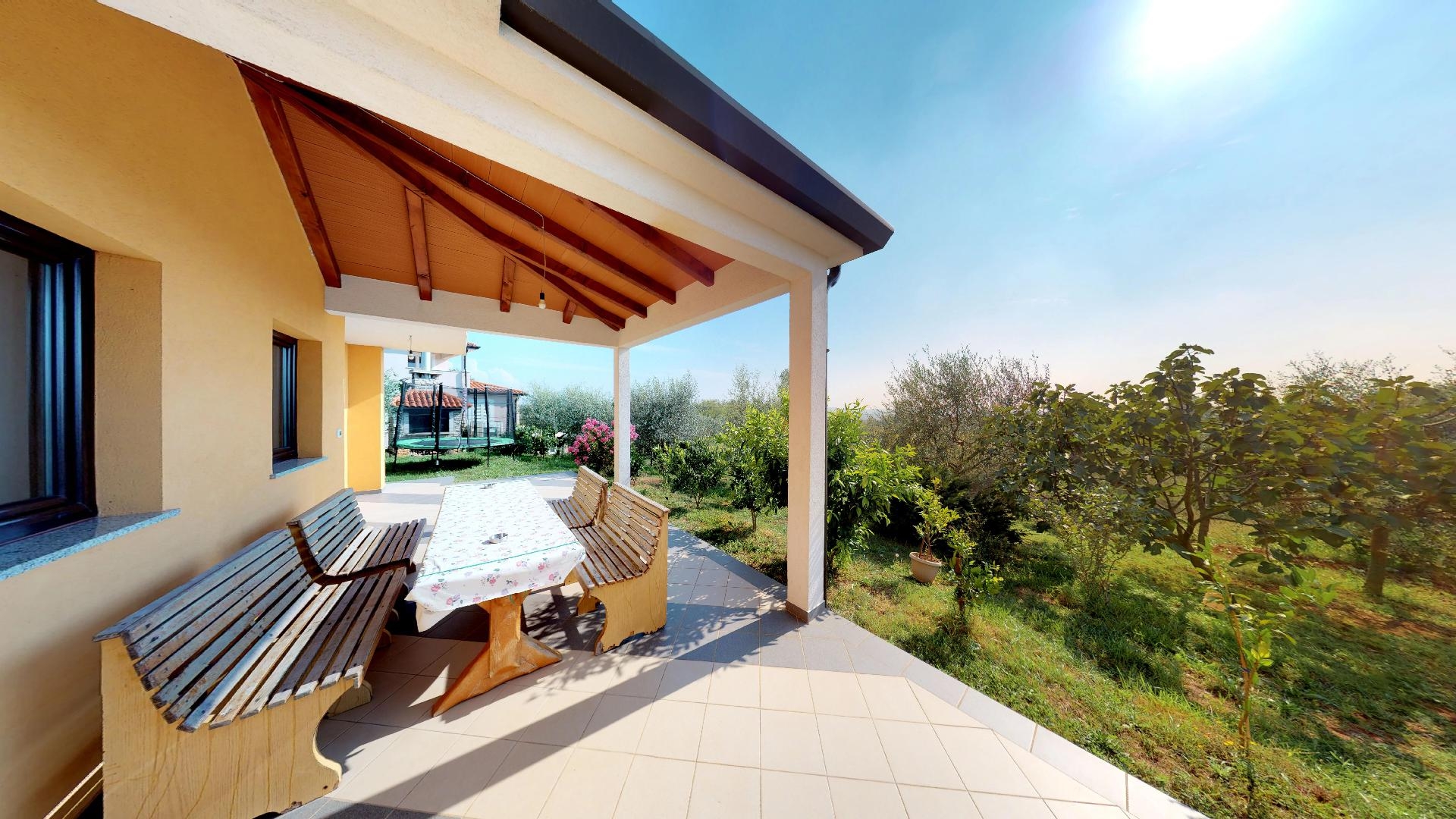 Two bedroom apartment with terrace Vilanija, Umag (A-17240-b) Two bedroom apartment with terrace Vilanija, Umag (A-17240-b)