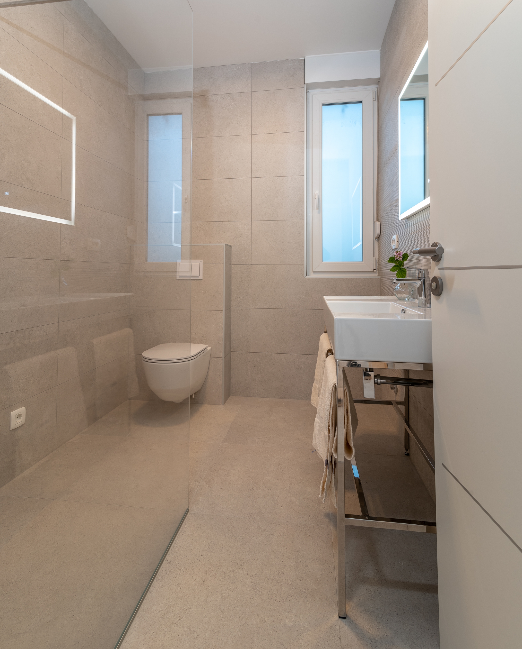 Four bedroom house with terrace and sea view Trogir  K
