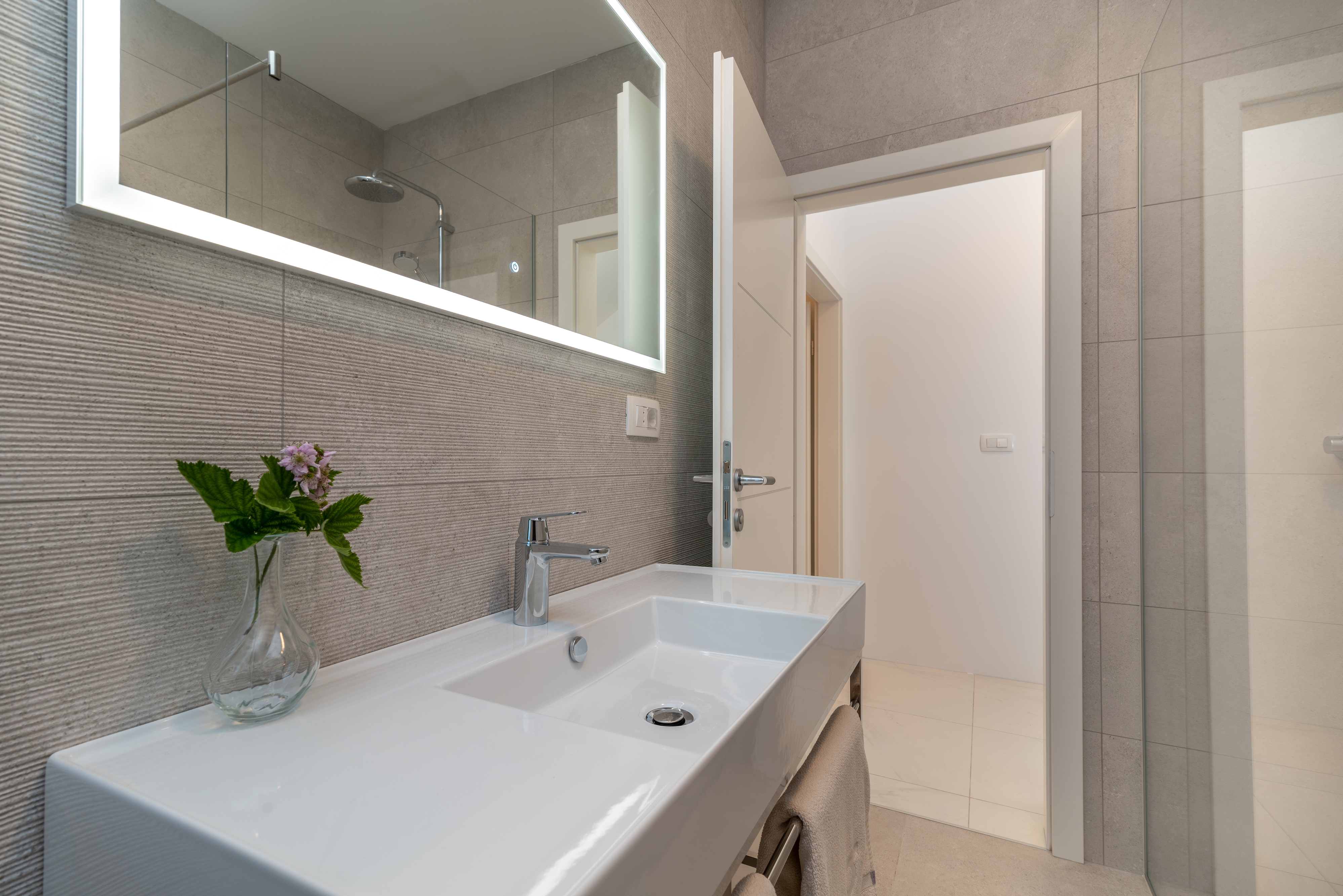 Four bedroom house with terrace and sea view Trogir  K