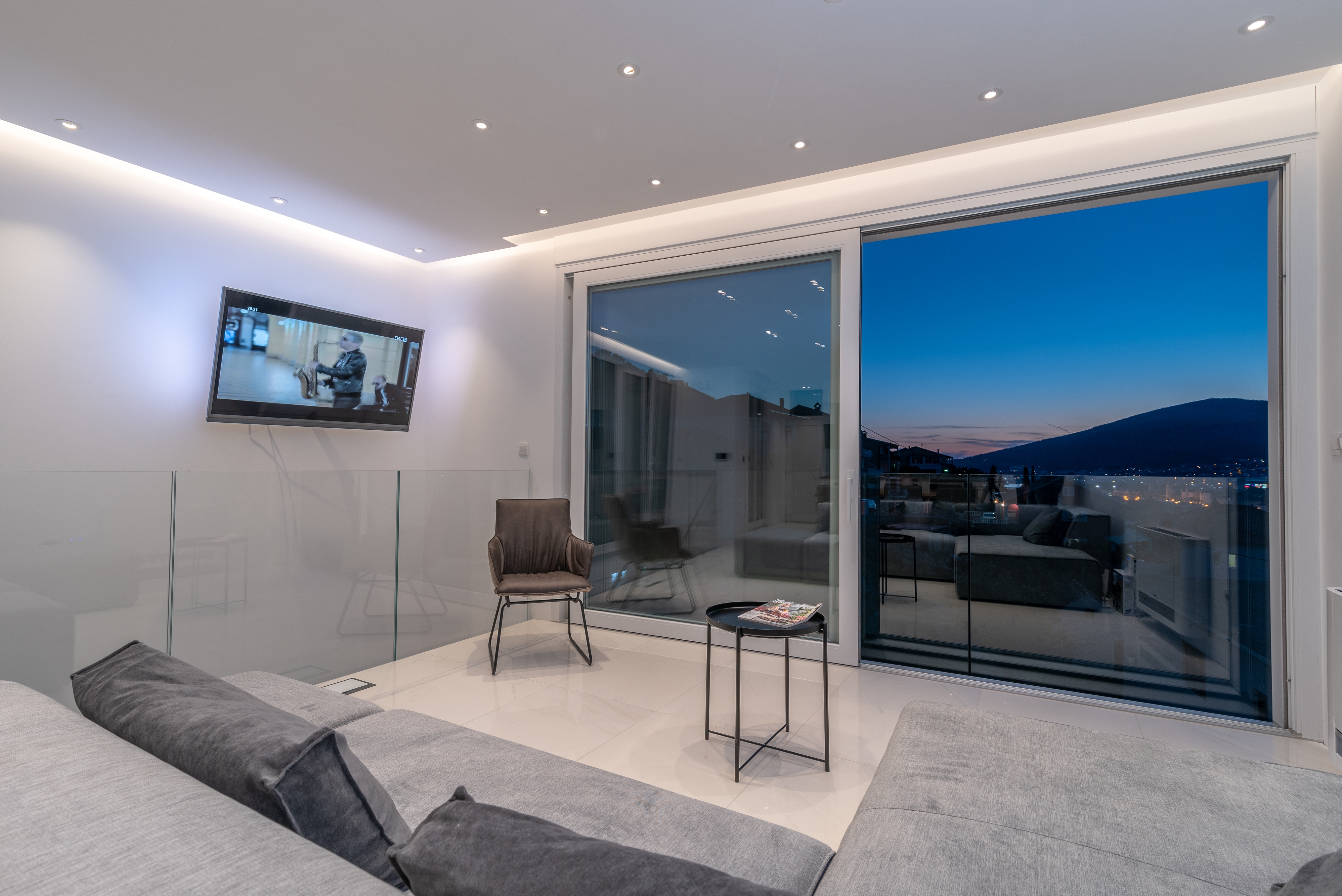 Four-bedroom house with terrace and sea view Trogir (K-17256) Four-bedroom house with terrace and sea view Trogir (K-17256)