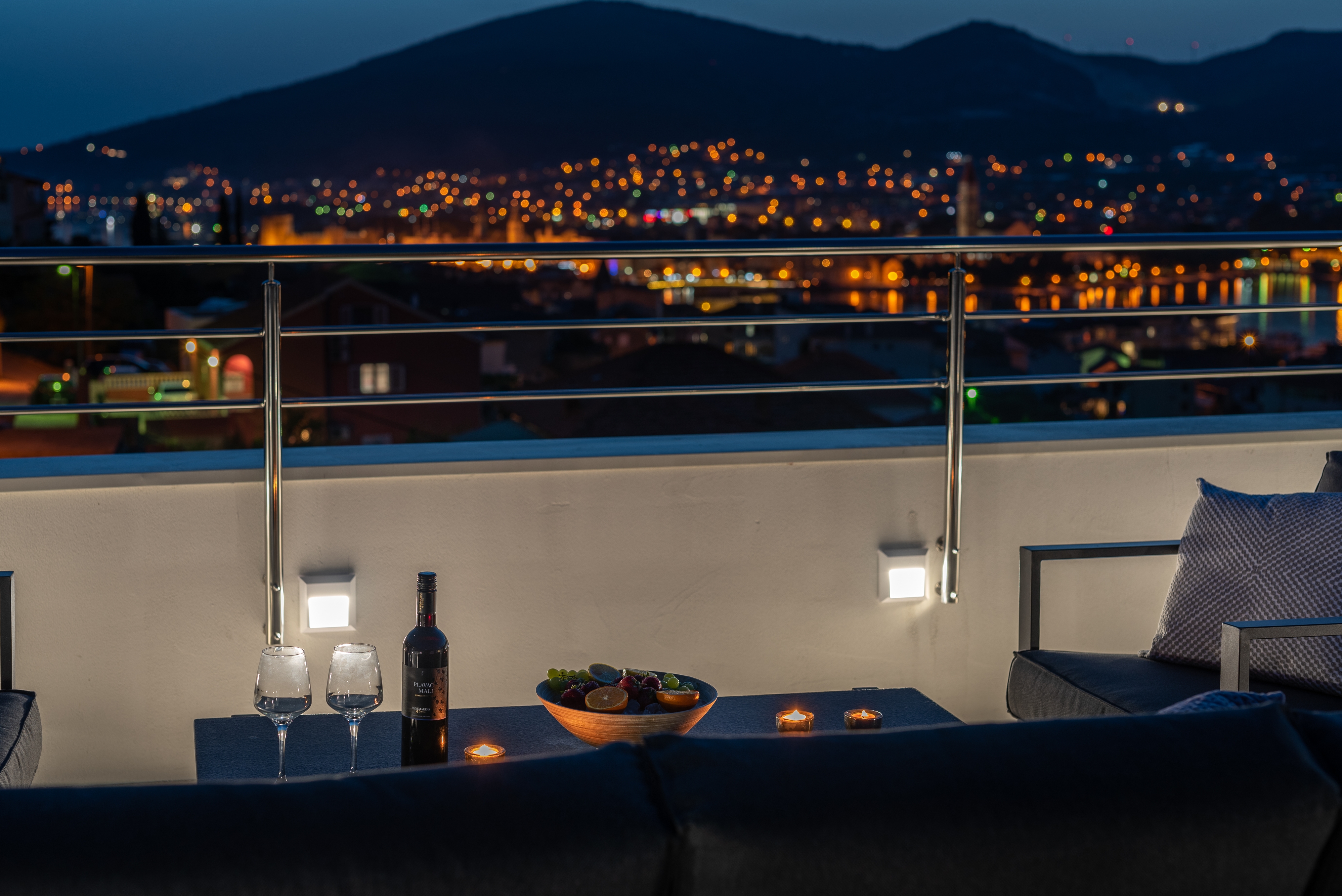 Four bedroom house with terrace and sea view Trogir  K