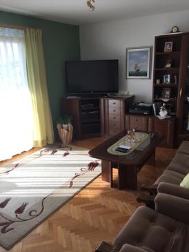 Baška Voda, Wohnzimmer in folgender Unterkunftsart apartment, Klimaanlage vorhanden und WiFi.