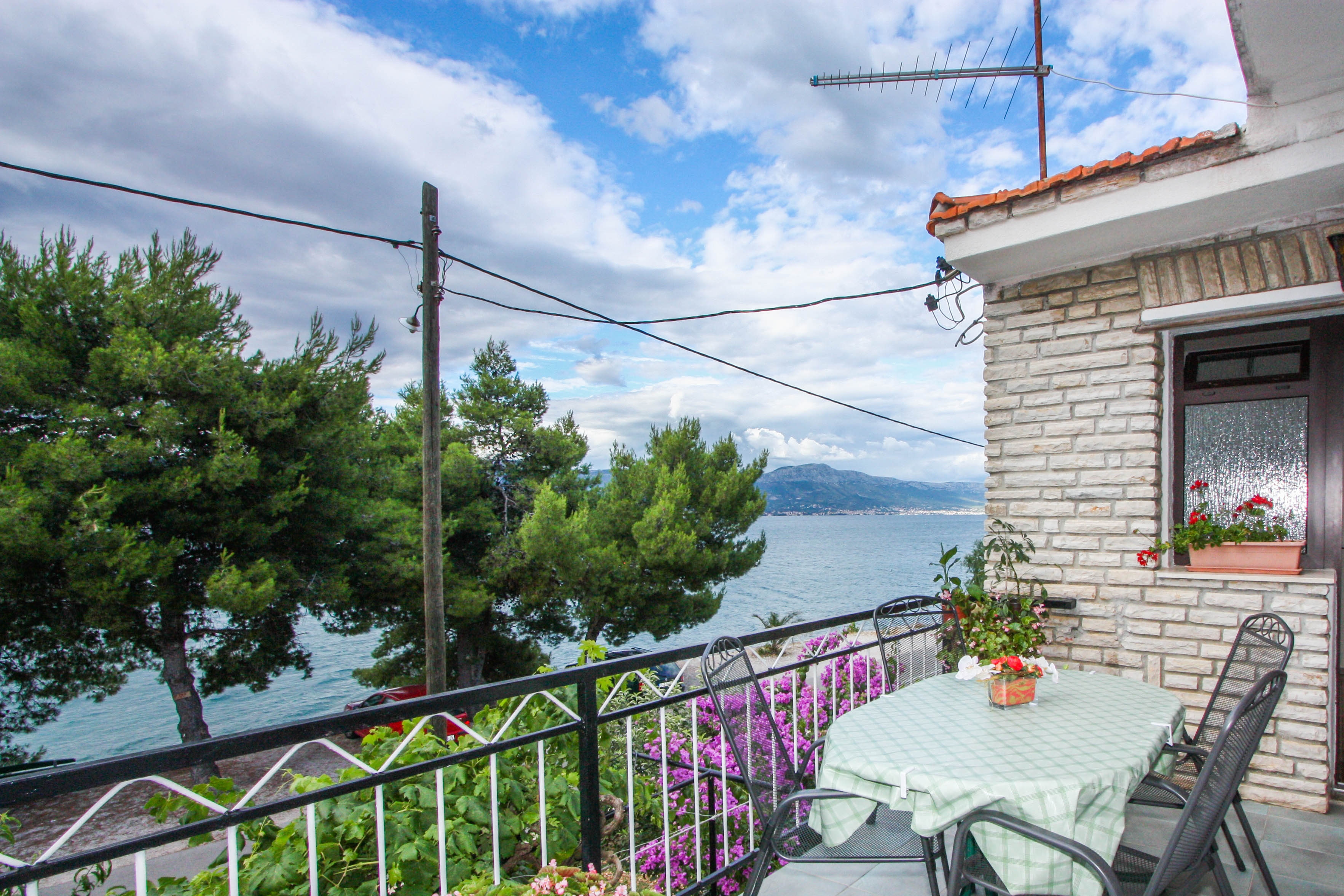 Two bedroom apartment near beach Arbanija, Čiovo  A-a