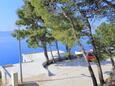 Parking lot Brela, Makarska, Parking lot 17281 - Rooms with pebble beach.