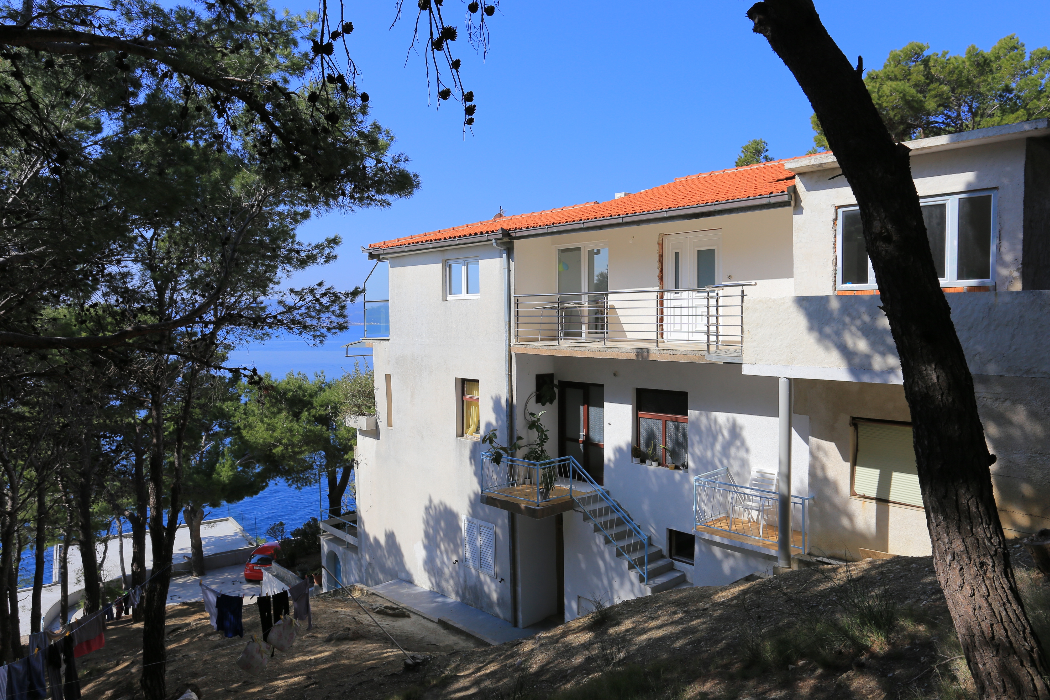 Room with balcony and sea view Brela, Makarska (S-17281-b)