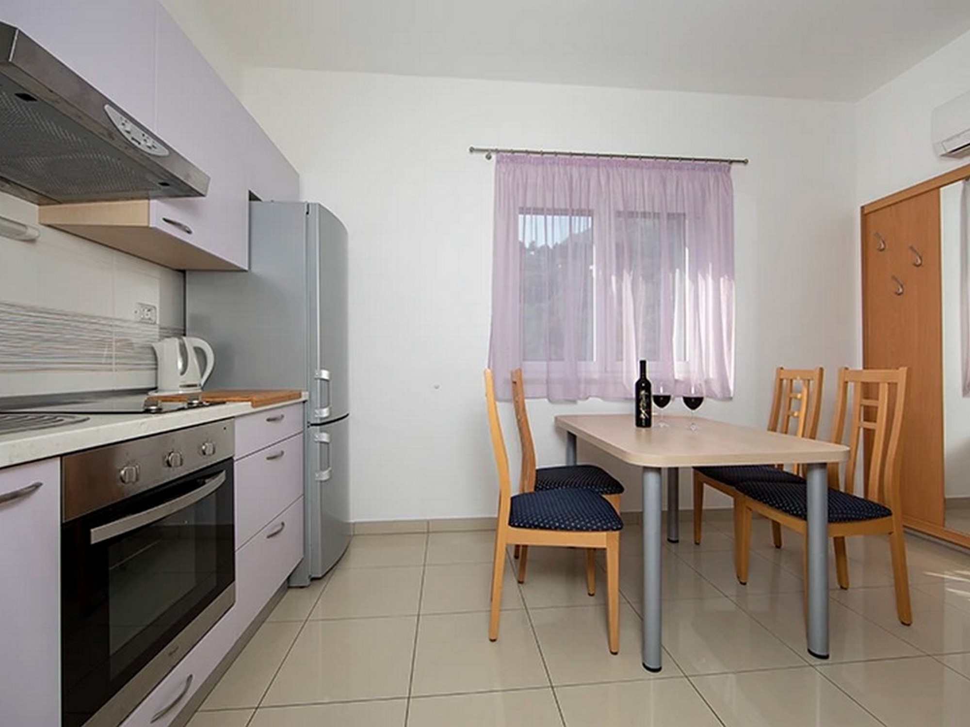 Two bedroom apartment with terrace and sea view Igrane, Makarska (A-17292-d)