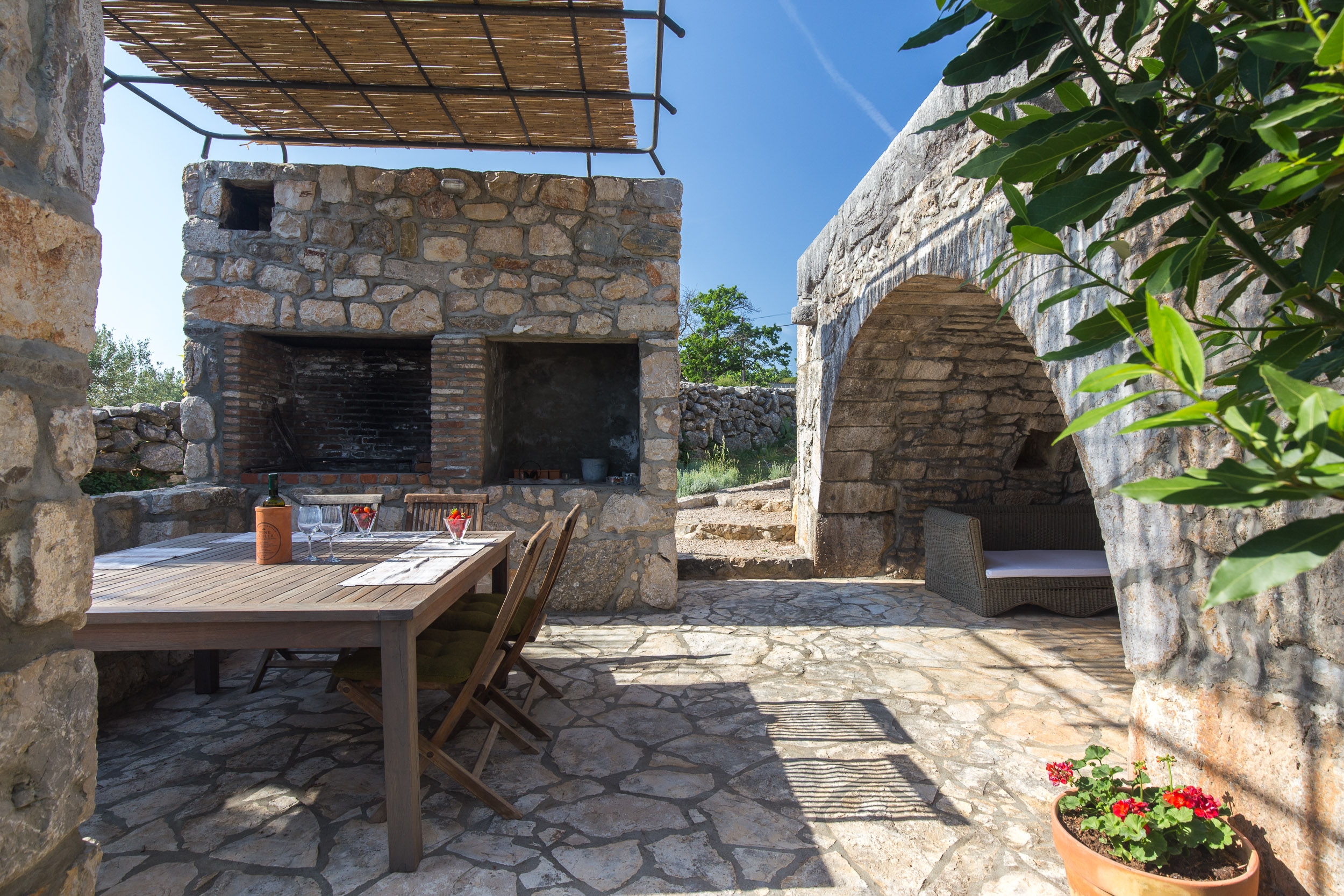 Three bedroom house with terrace and sea view Bajčići, Krk  K