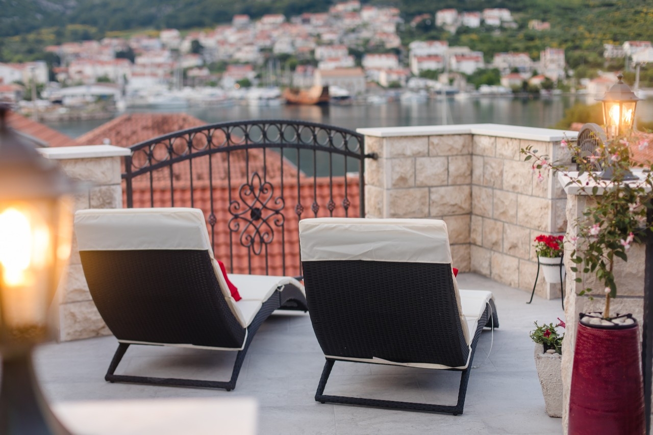 Three bedroom apartment near beach Sustjepan, Dubrovnik (A-17308-a)
