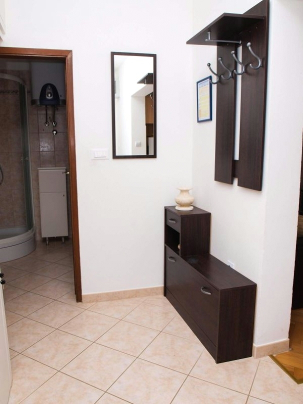 Two bedroom apartment with terrace and sea view Postira, Brač  A-a