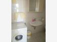 Koupelna 2 Vodice, Koupelna 2 v ubytování typu apartment, WiFi.